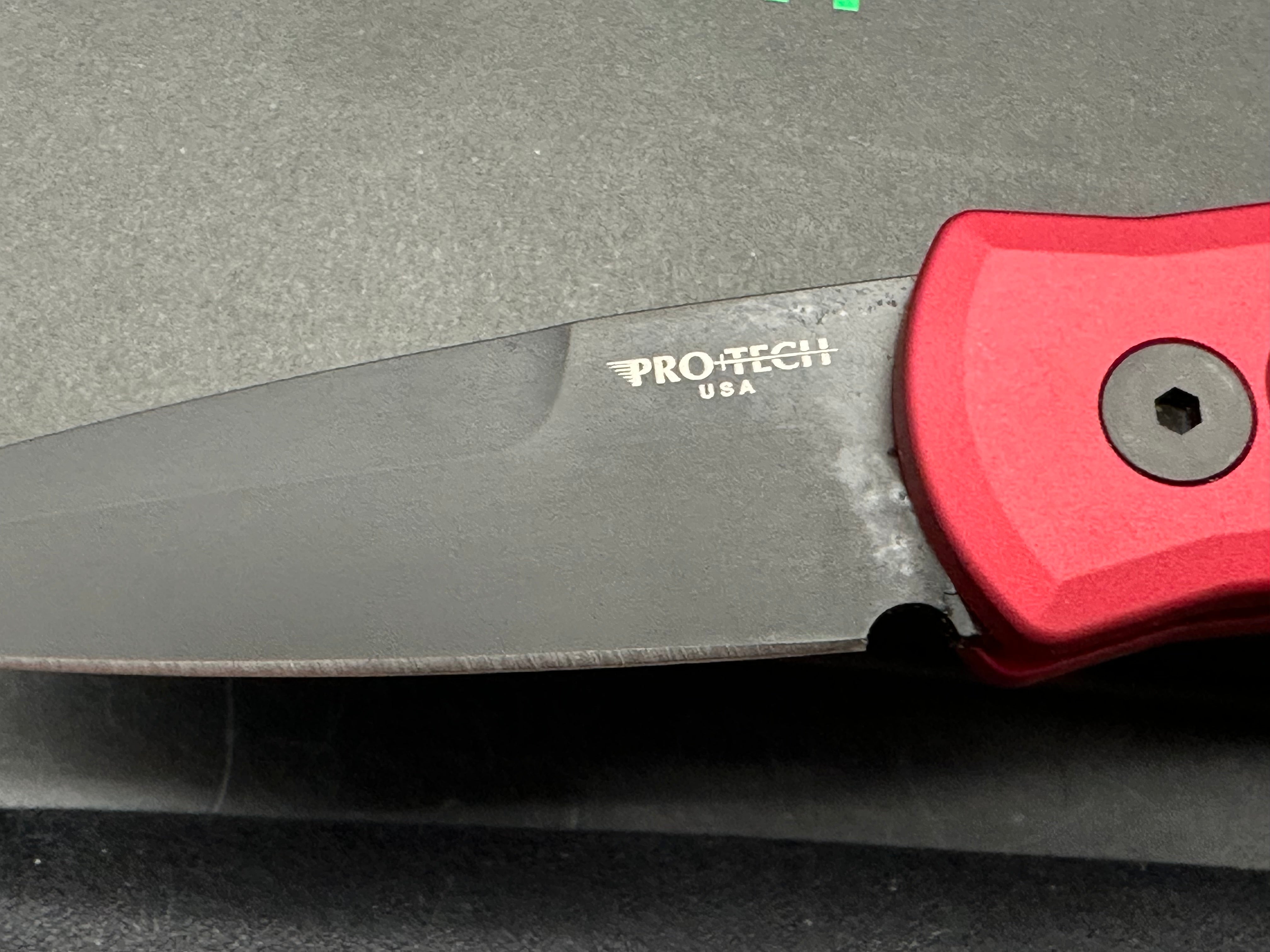 ProTech Godson Automatic Knife Red Aluminum (3.15" Black)