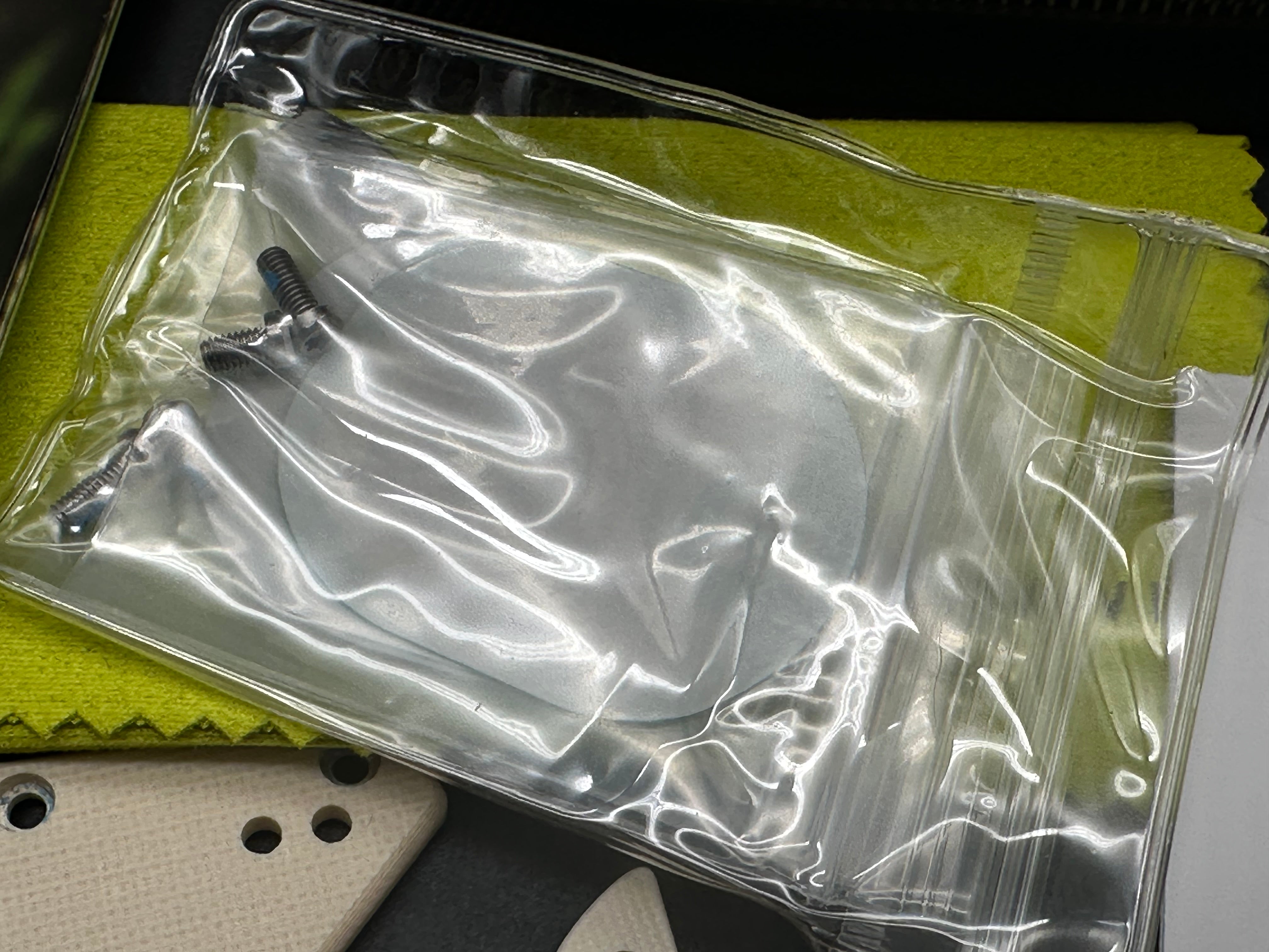 Civiv ExOne - LNIB - custom 80's camo carbon scales / Skiff bearings installed