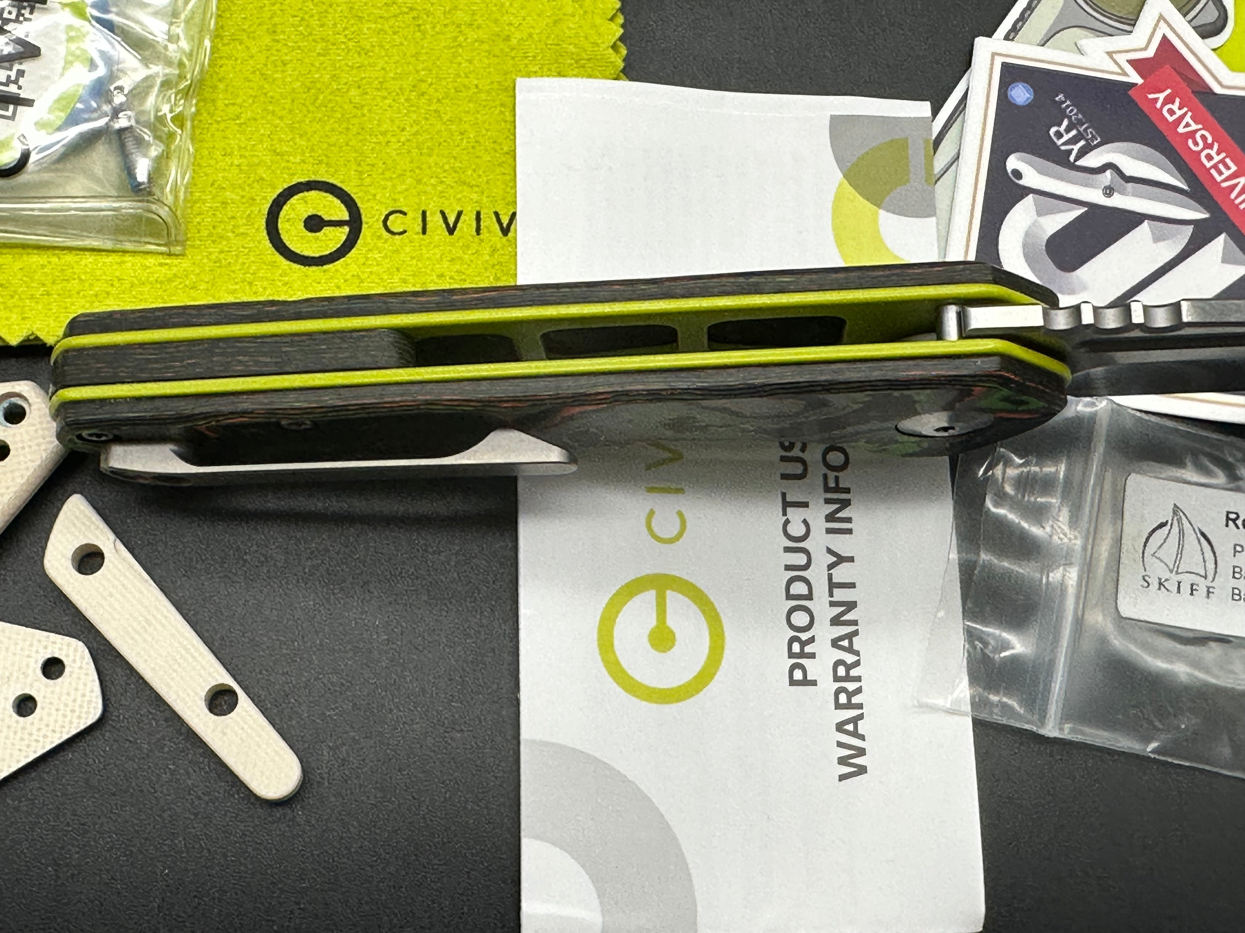 Civiv ExOne - LNIB - custom 80's camo carbon scales / Skiff bearings installed