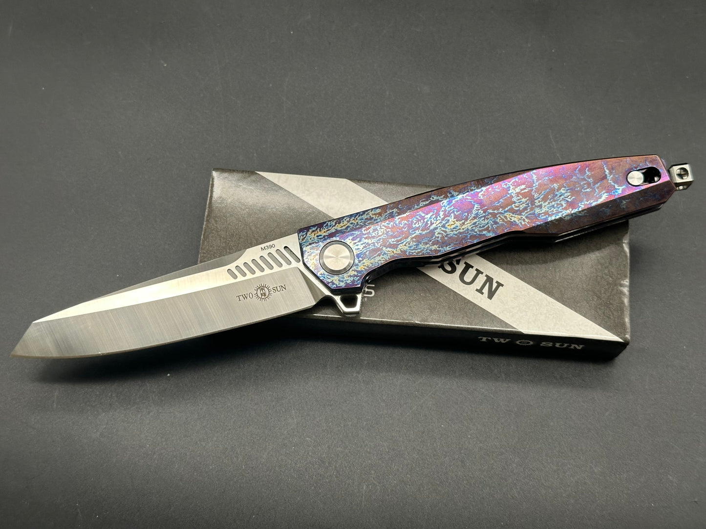 TWOSUN TS88-COLOR TENON-AND-MORTISE FOLDING KNIFE PURPLE/BLUE PATTERN TITANIUM HANDLE M390