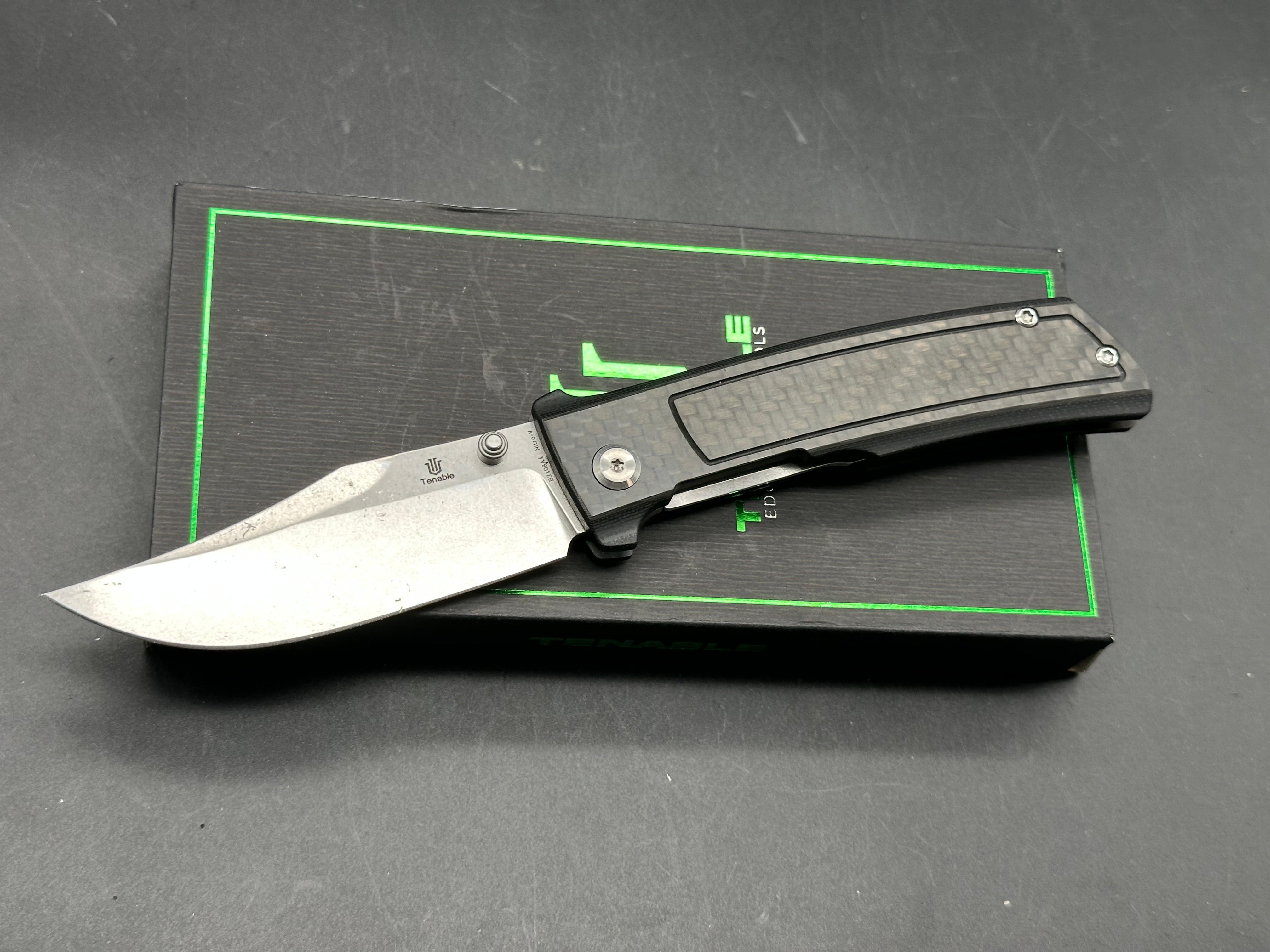 TENABLE BISON FOLDING KNIFE BLACK TWILL CARBON FIBER/G10 HANDLE NITRO-V CLIP POINT PLAIN EDGE STONEWASH FINISH