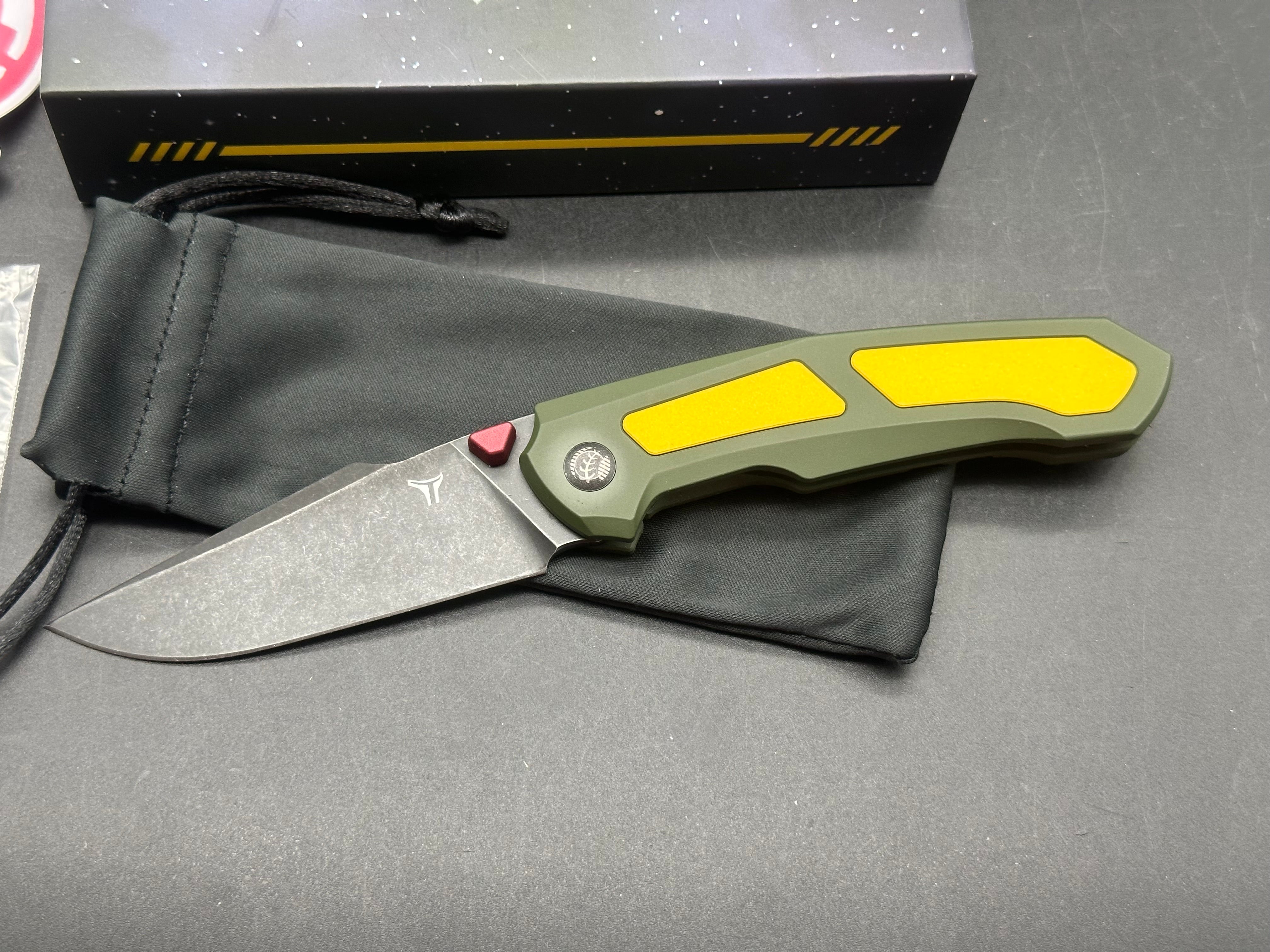 Kizer Feweed Cerakote titanium and Elmax blade
