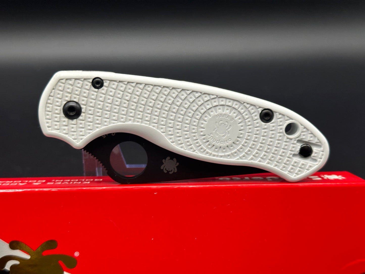 Spyderco Para 3 Lightweight GPK Exclusive Black DLC REX 45 White FRN Folding Knife C223PWHBK