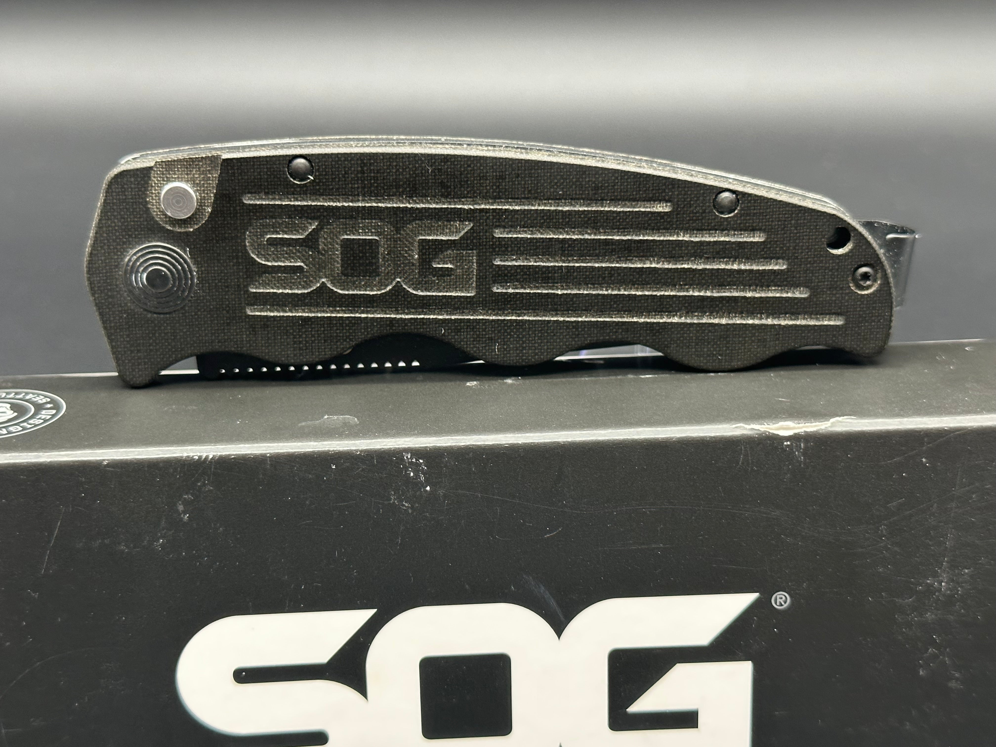 SOG TO1011-BX TAC OPS black Tini Micarta