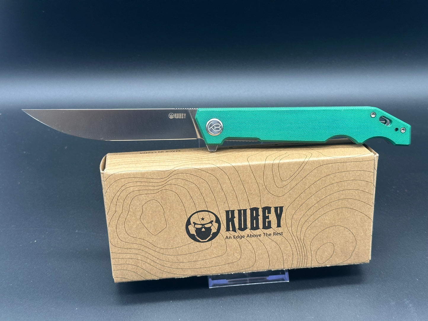 Kubey KU253G Cheetah dyed green G10 scales W/AUS10 blade