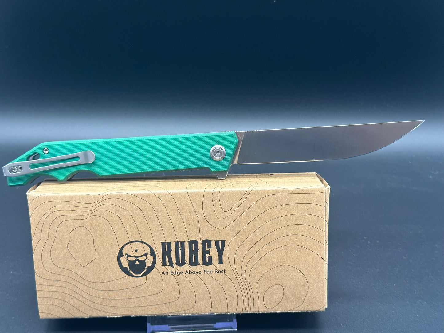 Kubey KU253G Cheetah dyed green G10 scales W/AUS10 blade