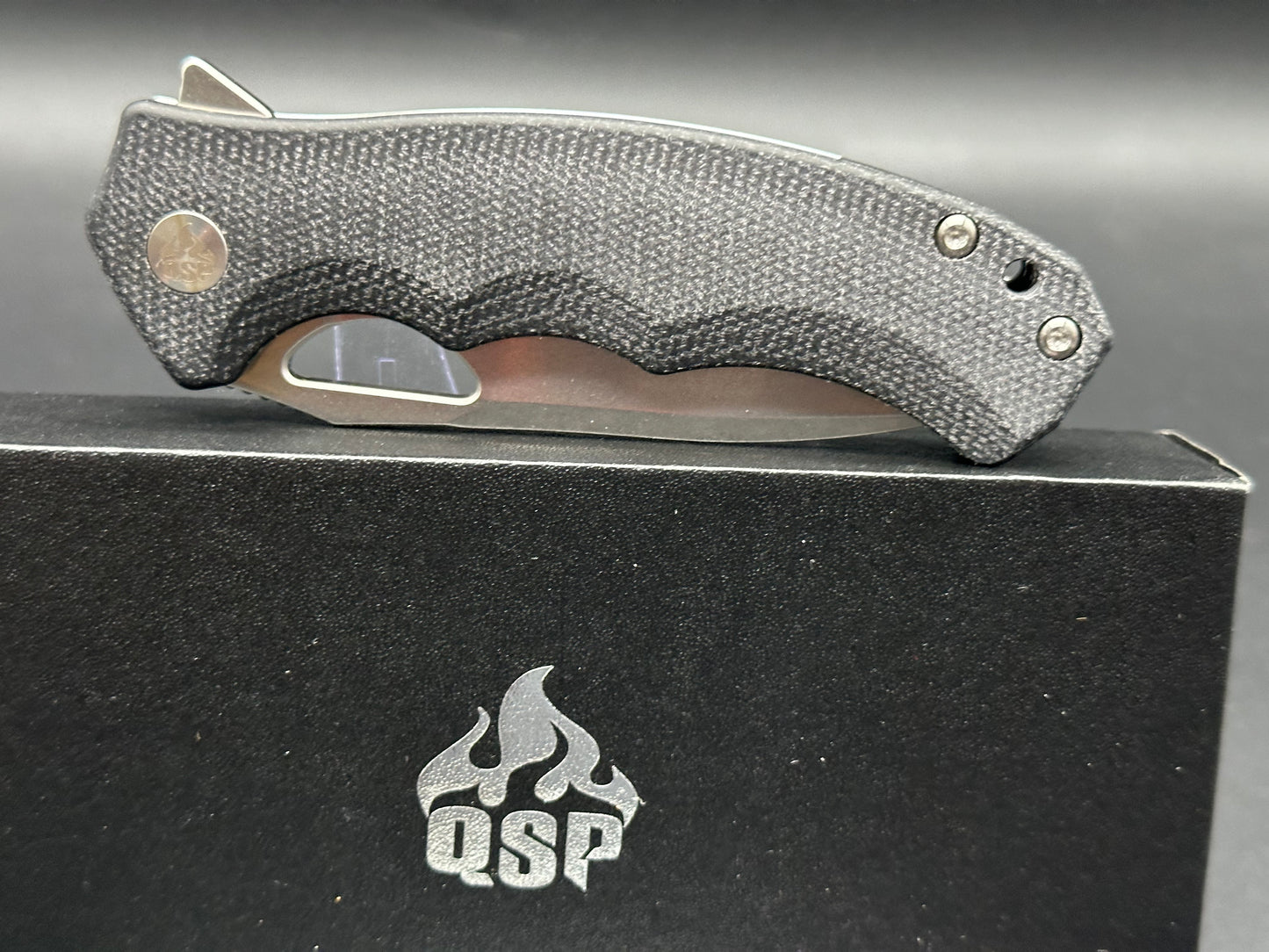 QSP GORILLA LINER LOCK FOLDING KNIFE BLACK MICARTA HANDLE 14C28N PLAIN EDGE STONEWASH