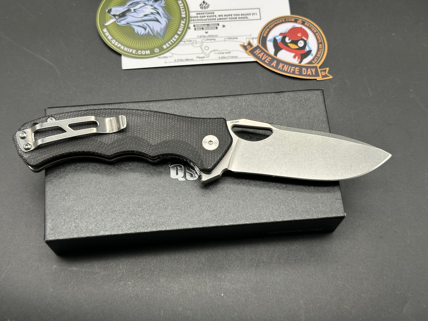 QSP GORILLA LINER LOCK FOLDING KNIFE BLACK MICARTA HANDLE 14C28N PLAIN EDGE STONEWASH