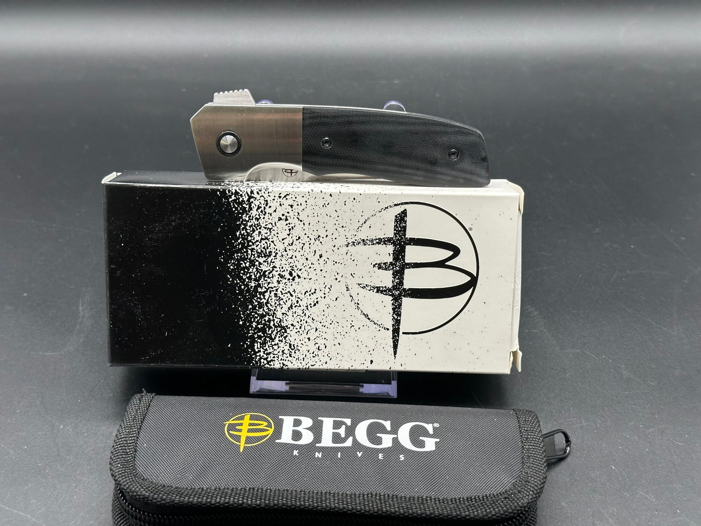 Begg  Seishin G10 scales w/VG10 blade