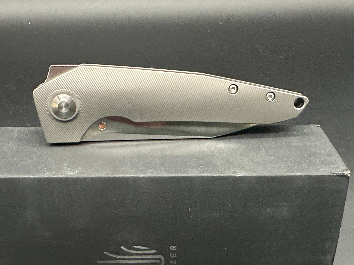 Kizer Steven Kempa VK1-FL Flipper Knife Titanium (3.3" Satin) KI4565