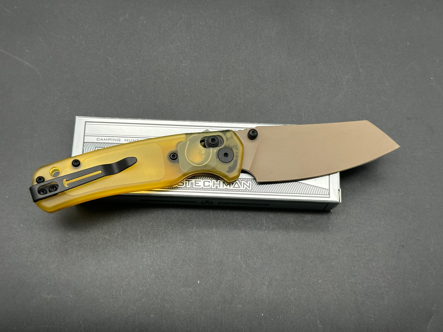 Bestechman Cicada's Wing Crossbar Lock Knife Amber Ultem