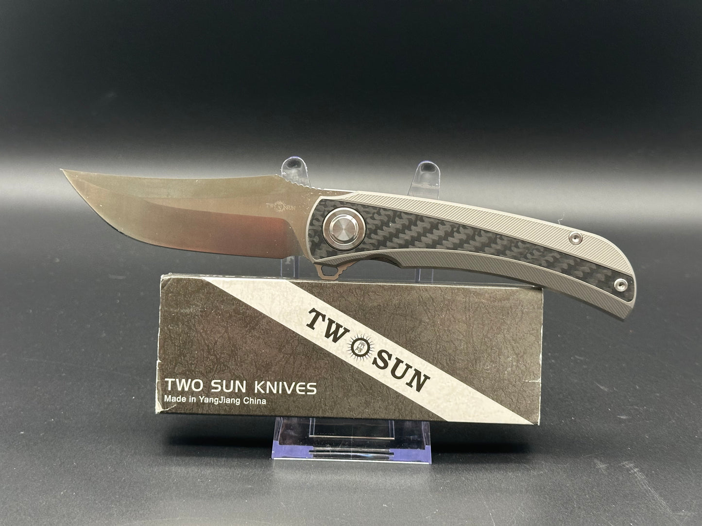 TWOSUN TS191-D2 FOLDING KNIFE TITANIUM/CARBON FIBER HANDLE D2 PLAIN EDGE