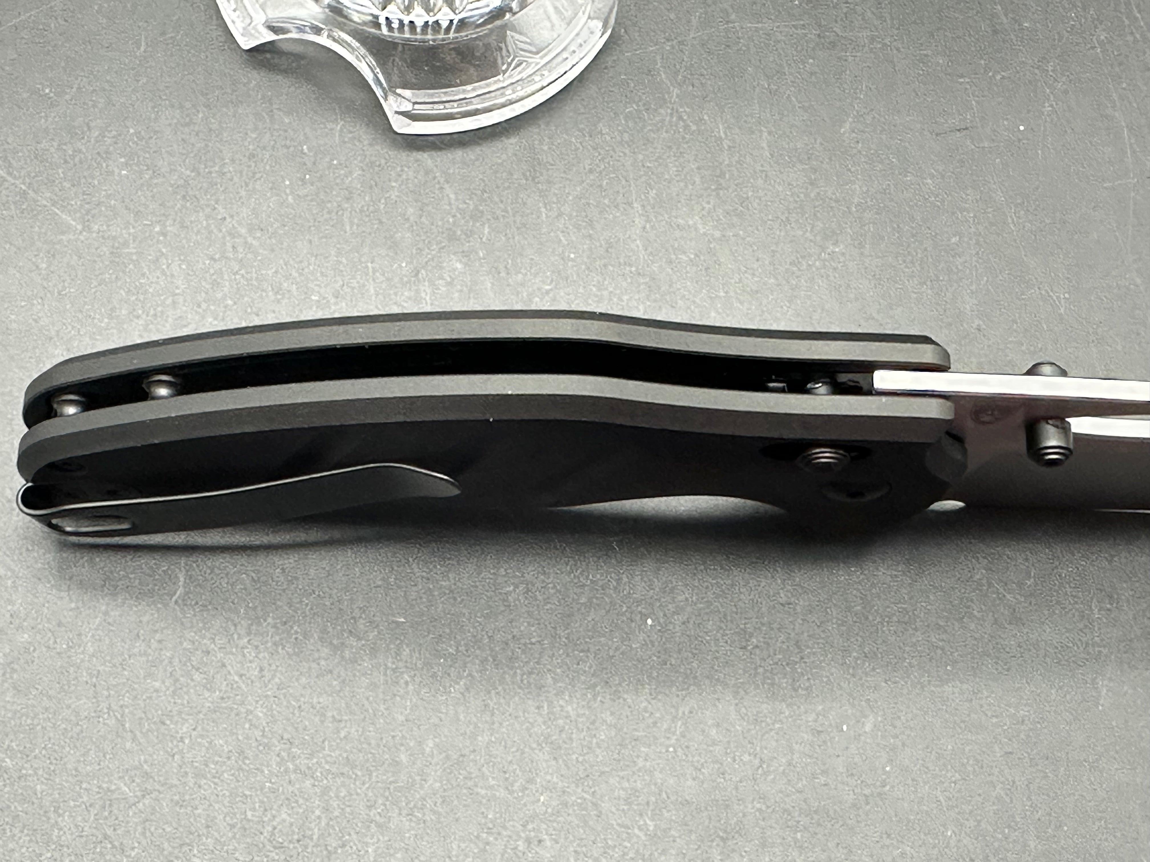 Kizer Sheepdog  154CM Black Aluminum scales