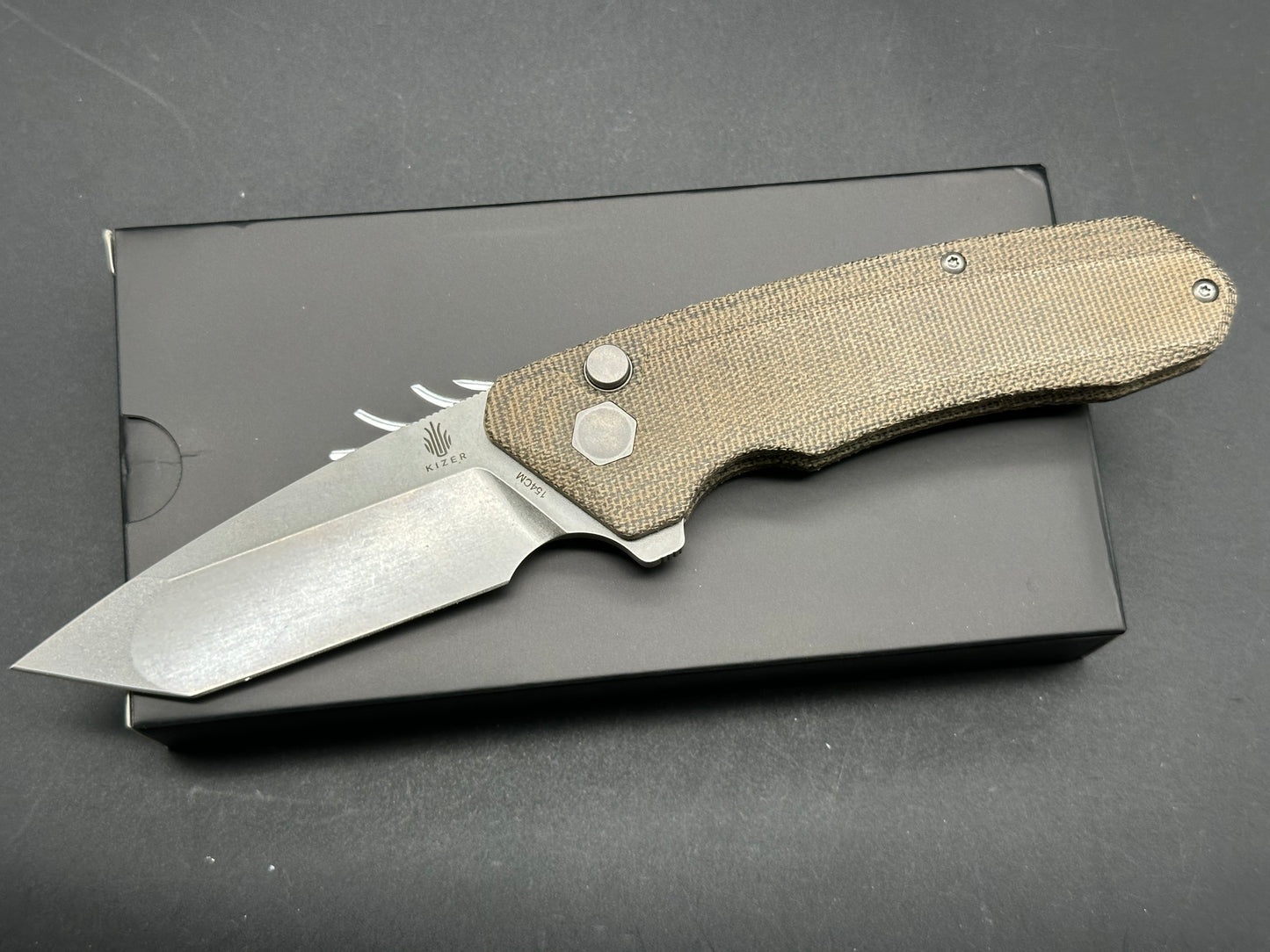 Kizer Mad Tanto Button Lock Knife Green Micarta Handle