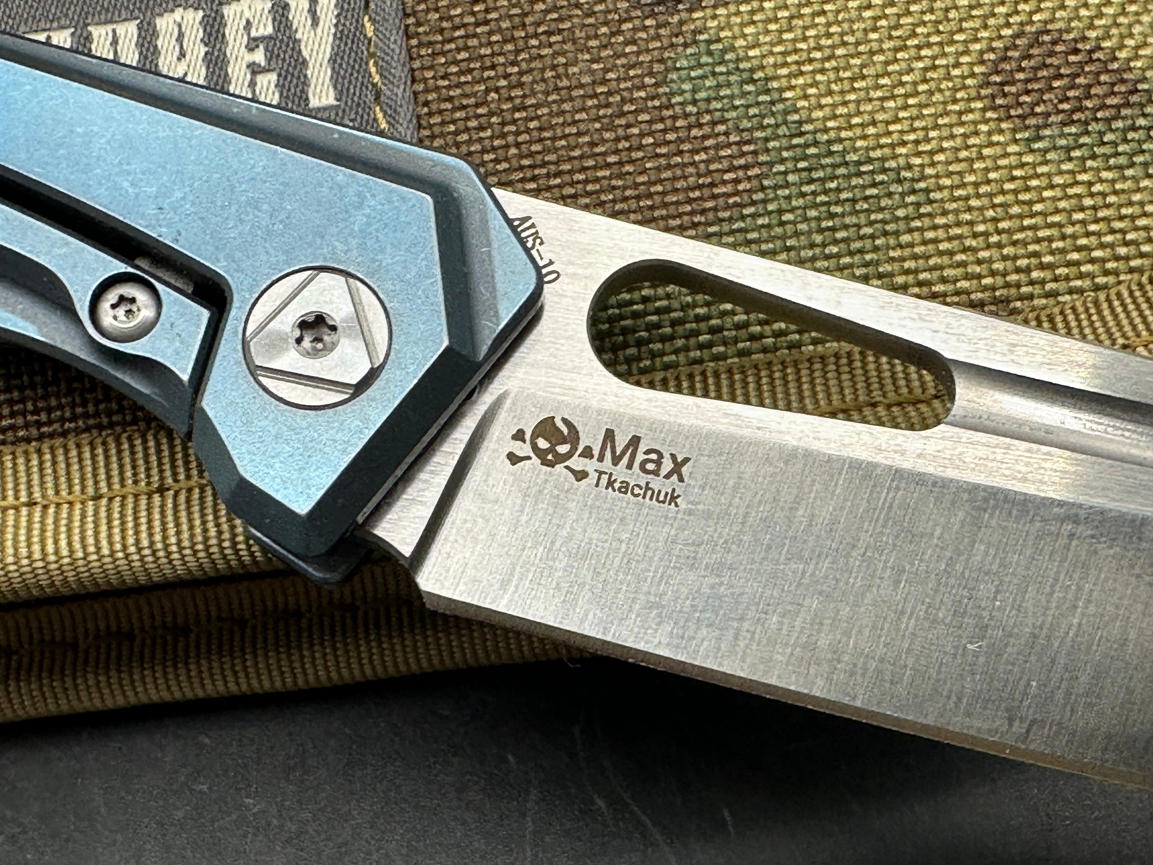 KUBEY Ishtar KU170 3.54” AUS10 Blade Slim Titanium Handle Milled Clip