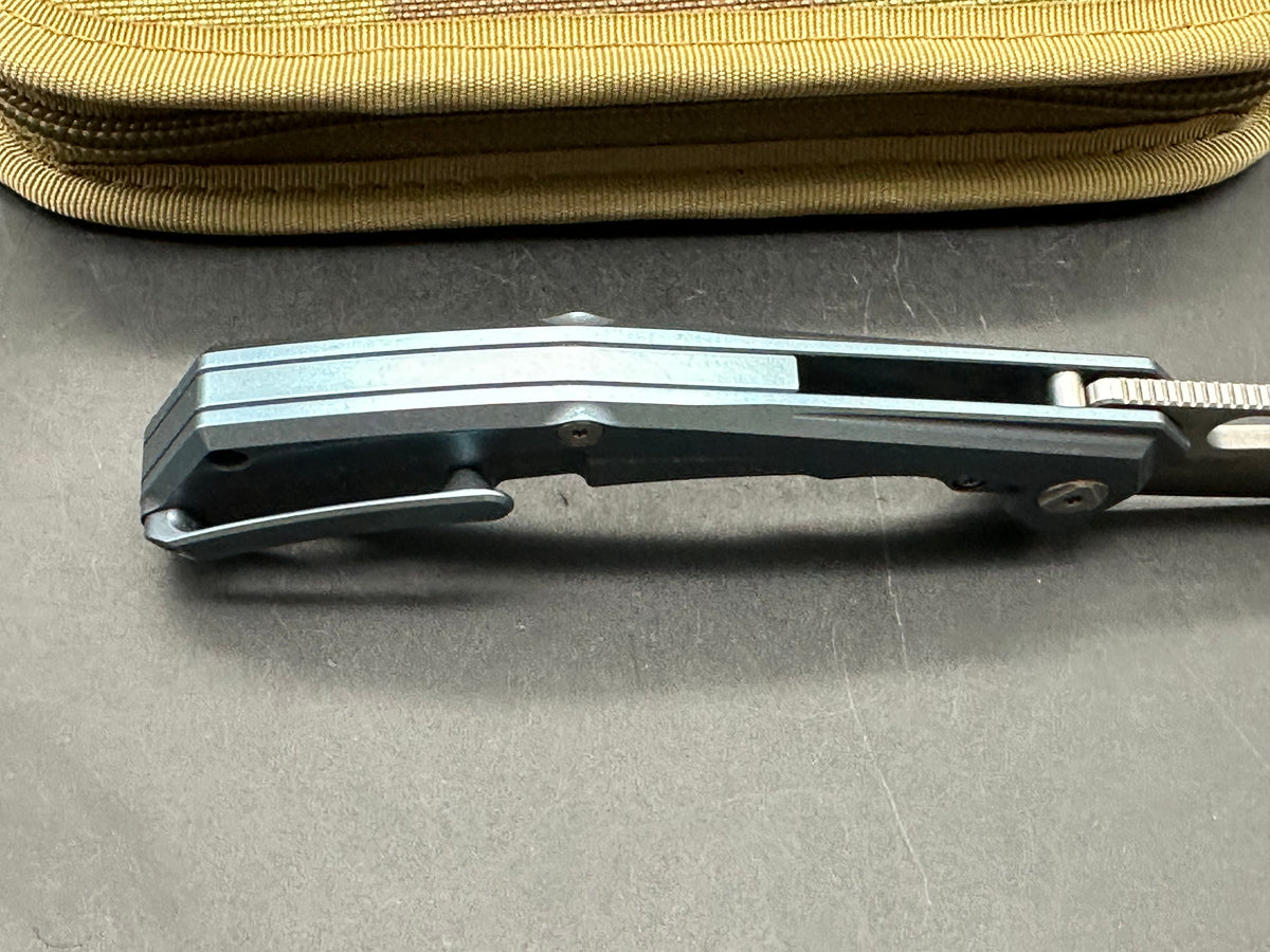 KUBEY Ishtar KU170 3.54” AUS10 Blade Slim Titanium Handle Milled Clip