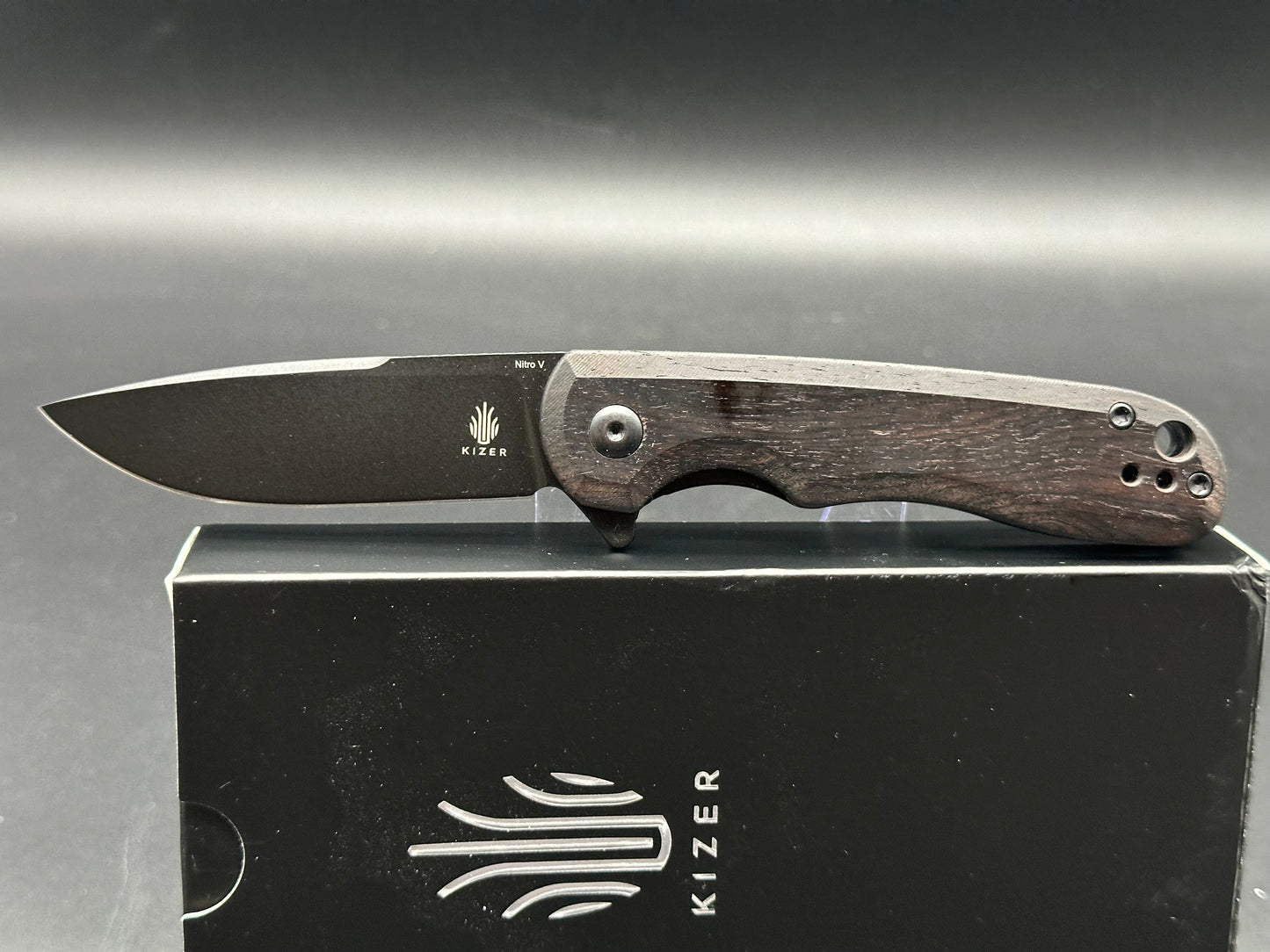 Kizer Riverbank Nitro-V Blade Liner Lock Black Wood Handle