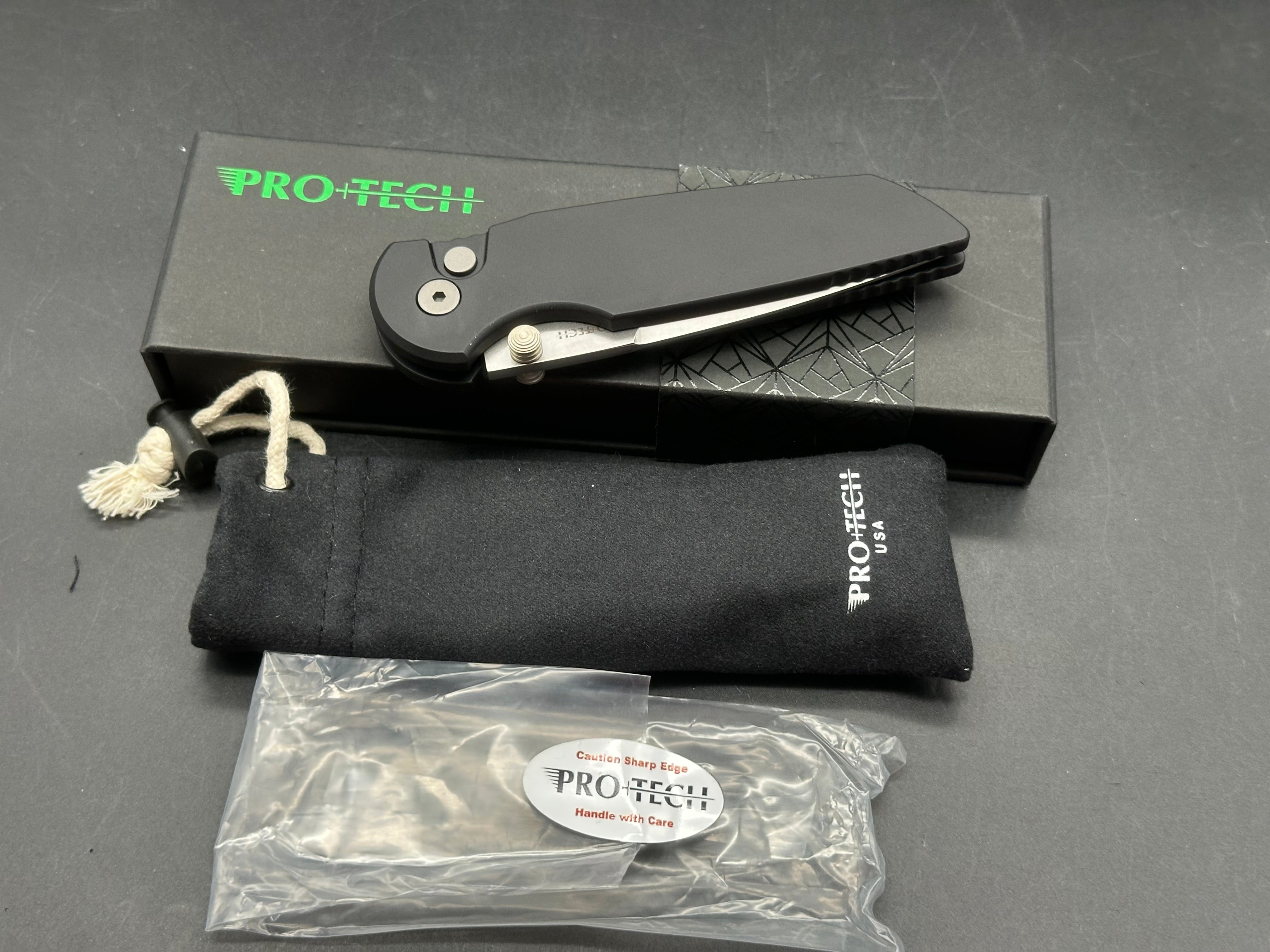 ProTech TR-3 Integrity 3.5" CPM S35VN Stonewash Blade with Plain Black Aluminum Scales