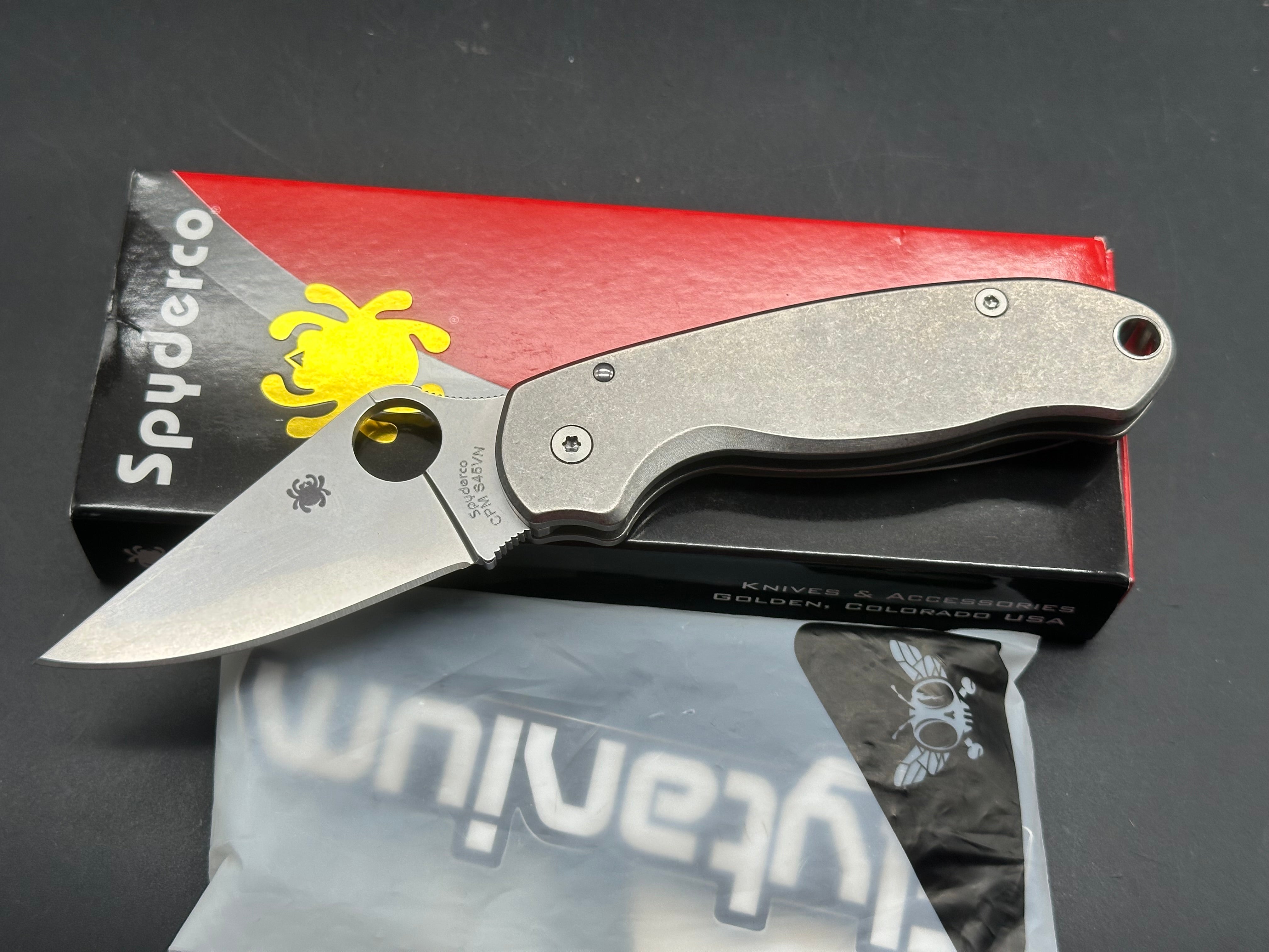 Spyderco Para 3 2.93" CPM S45VN Stonewash Blade with Flytanium Classic Titanium Scales