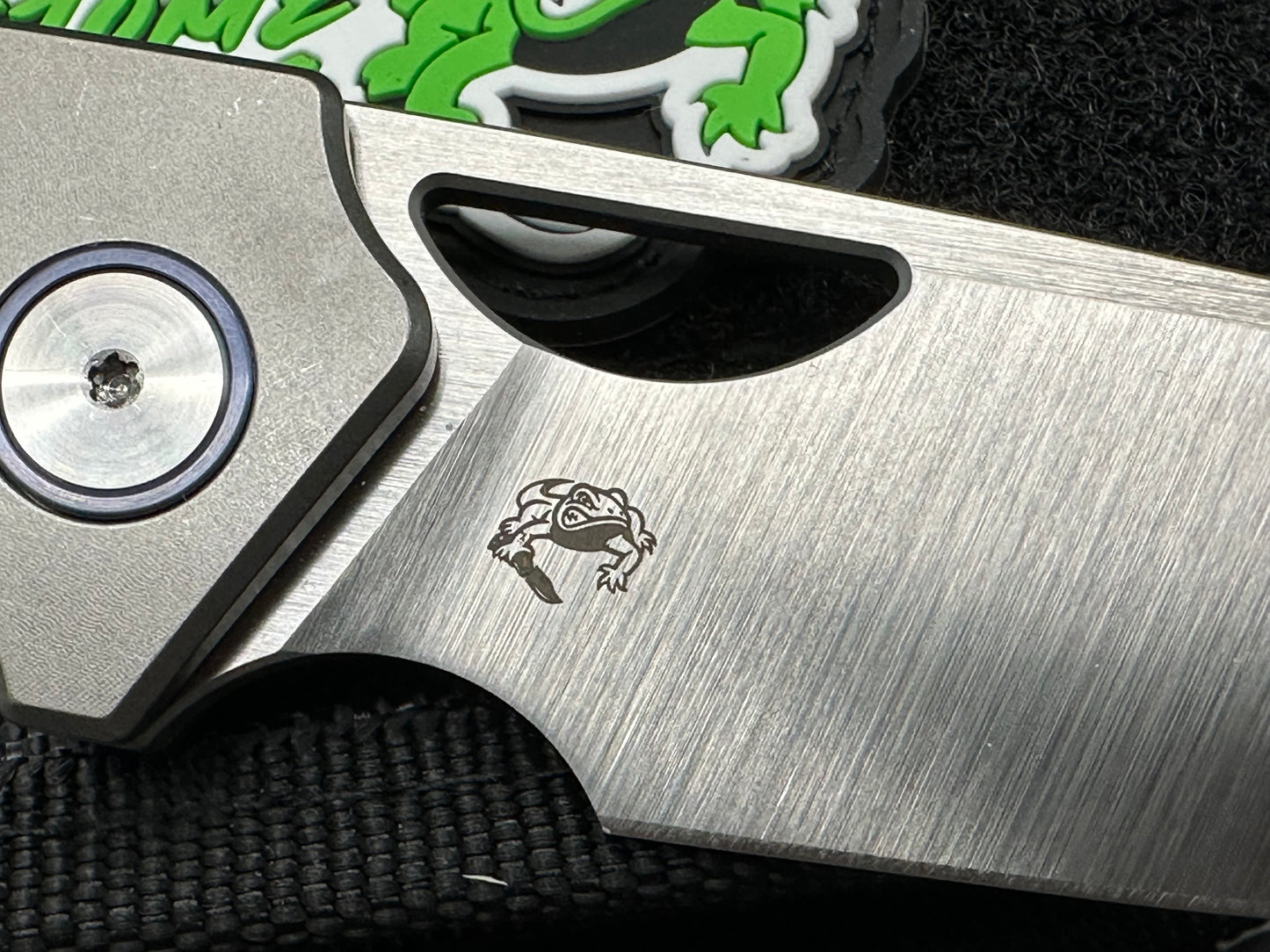 Gecko Customz Knifeworks Sikorae, 3.04" MagnaCut Satin Blade