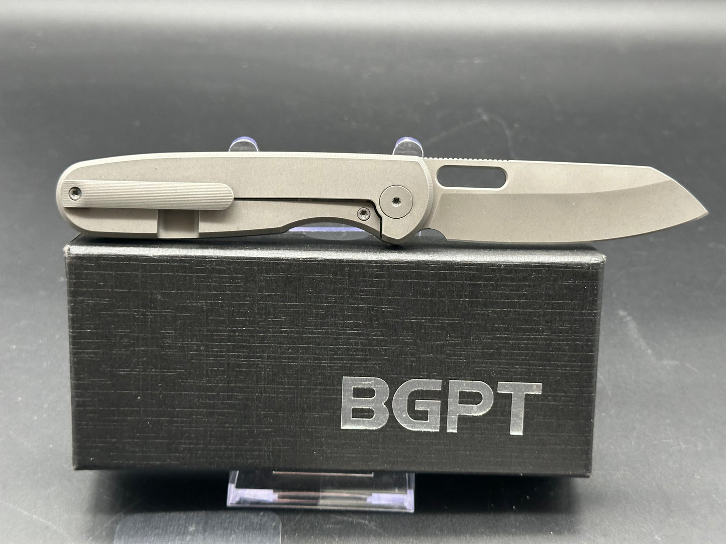 Bridgeport 1827 FL, 3.3" 20CV Blade w/Titanium Handle