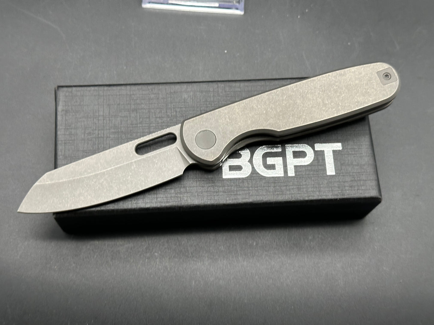 Bridgeport 1827 FL, 3.3" 20CV Blade w/Titanium Handle