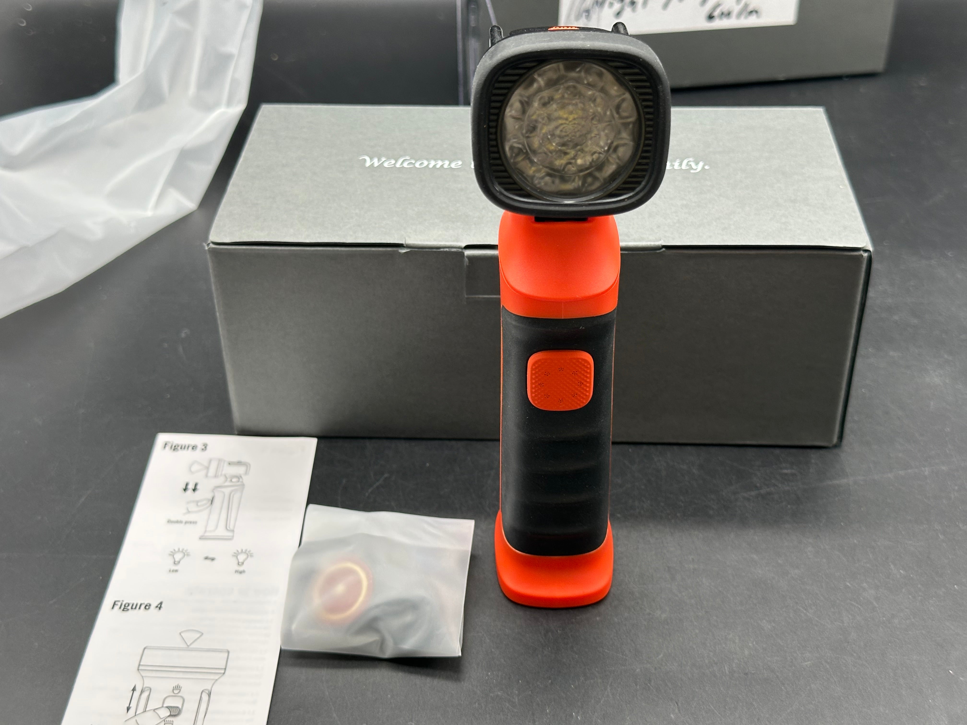 Olight Trophy flashlight 600 lumens spot/flood function