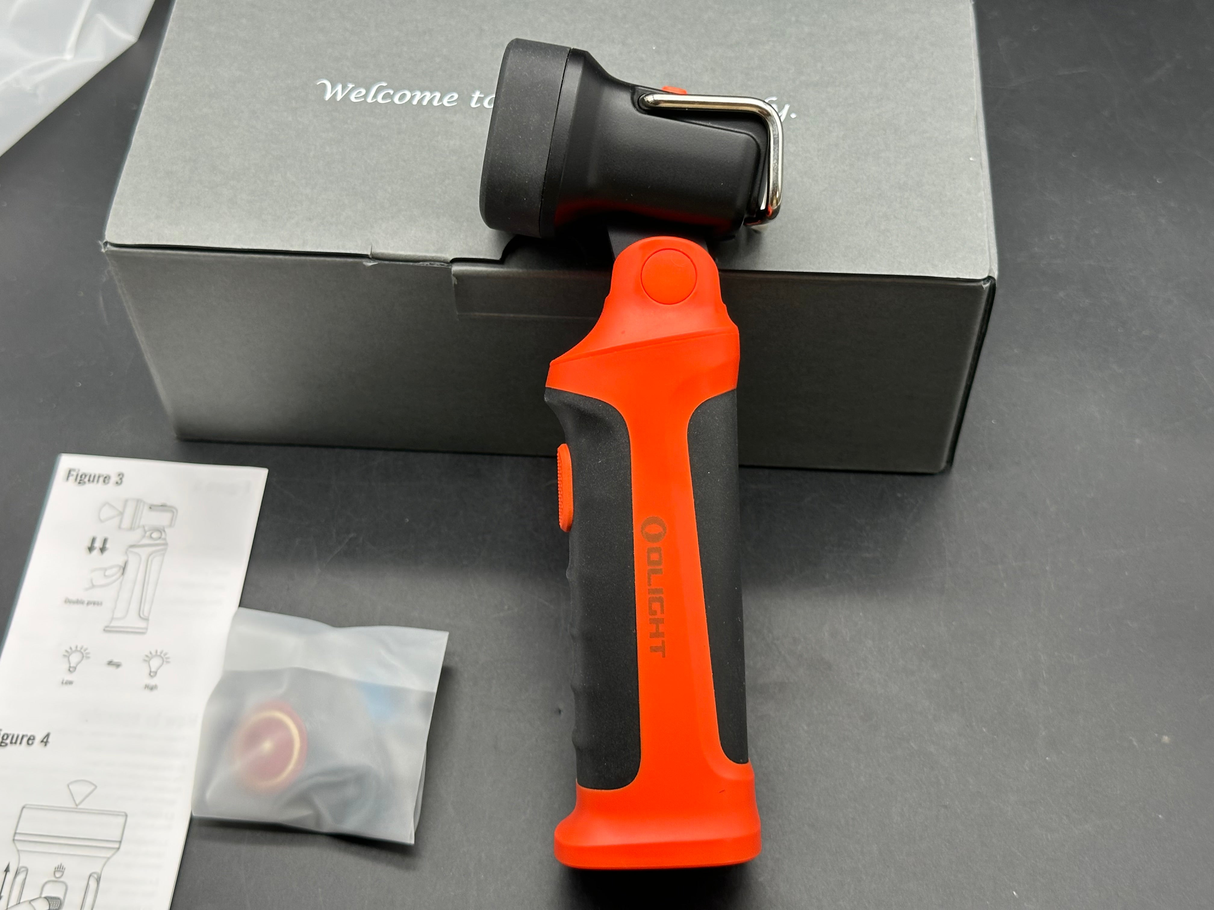 Olight Trophy flashlight 600 lumens spot/flood function
