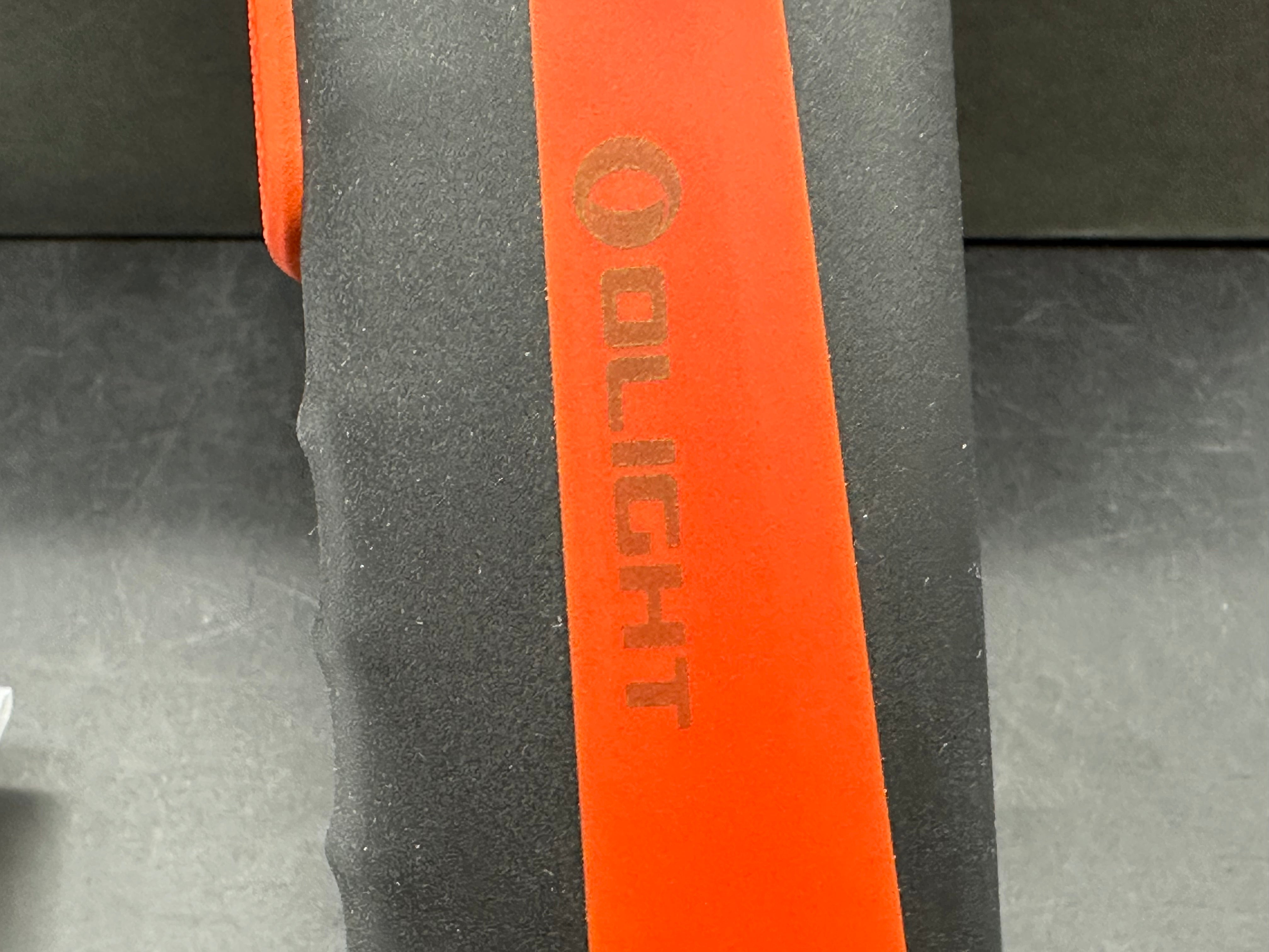 Olight Trophy flashlight 600 lumens spot/flood function