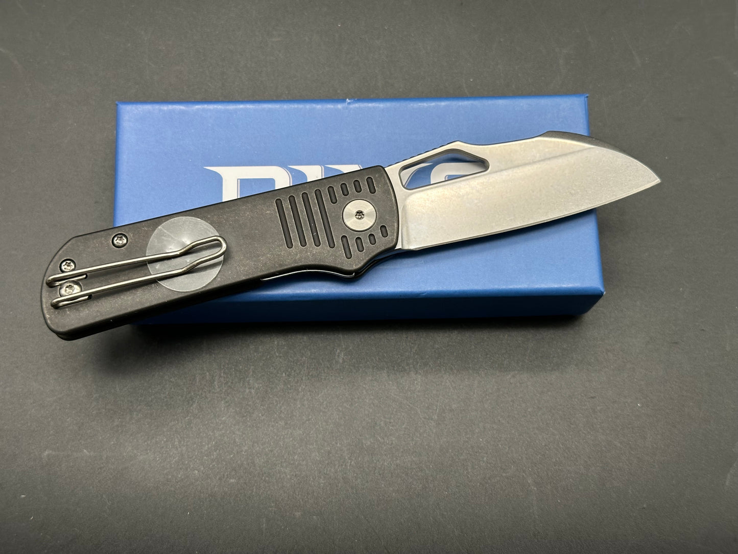 DIVO Premium Pony Stout S90V Blade with Blackwashed Titanium Handle