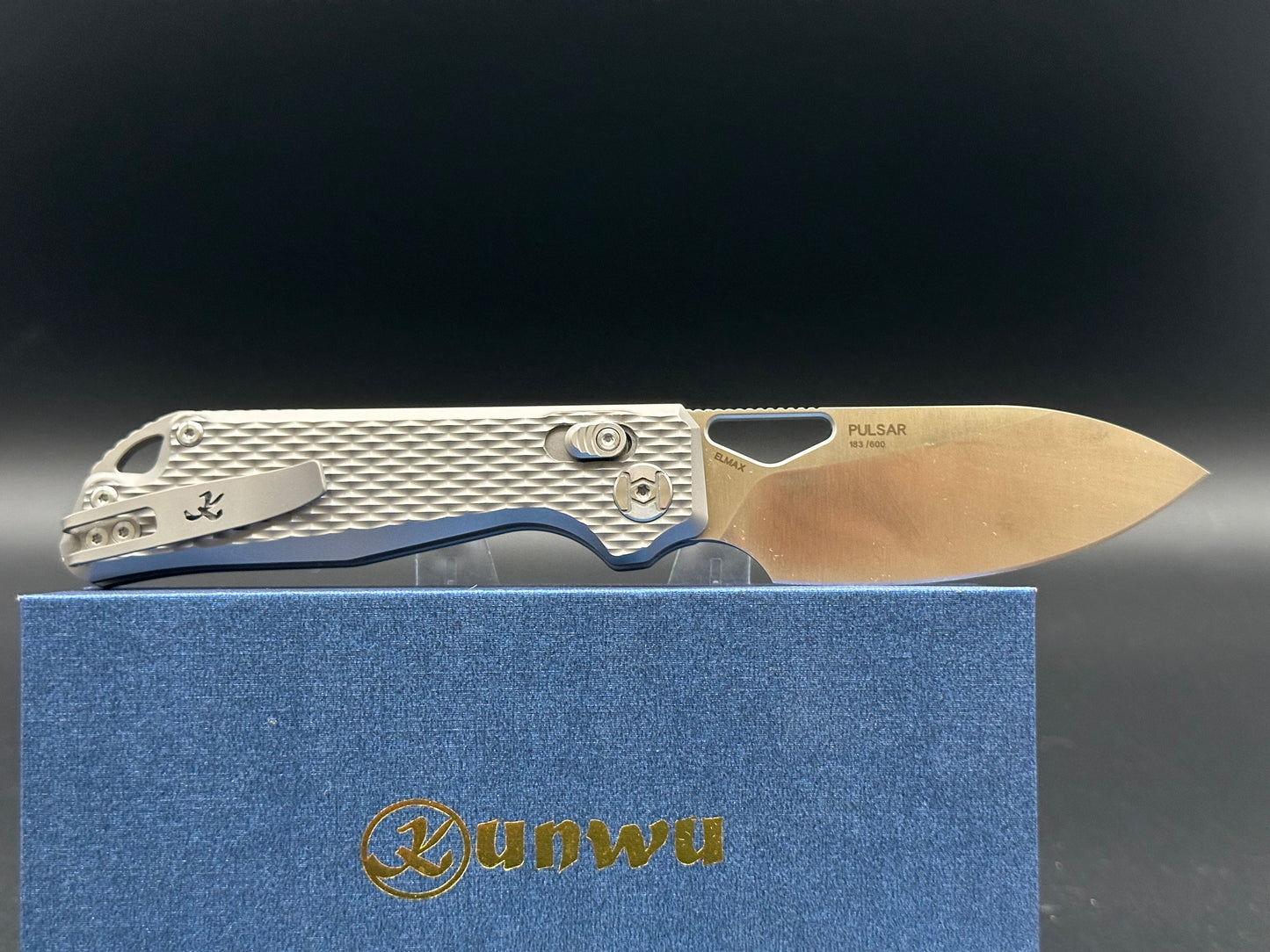 KUNWU KNIVES PULSAR POCKET KNIFE XT LOCK TEXTURED TITANIUM HANDLE SATIN ELMAX BLADE X705T-1