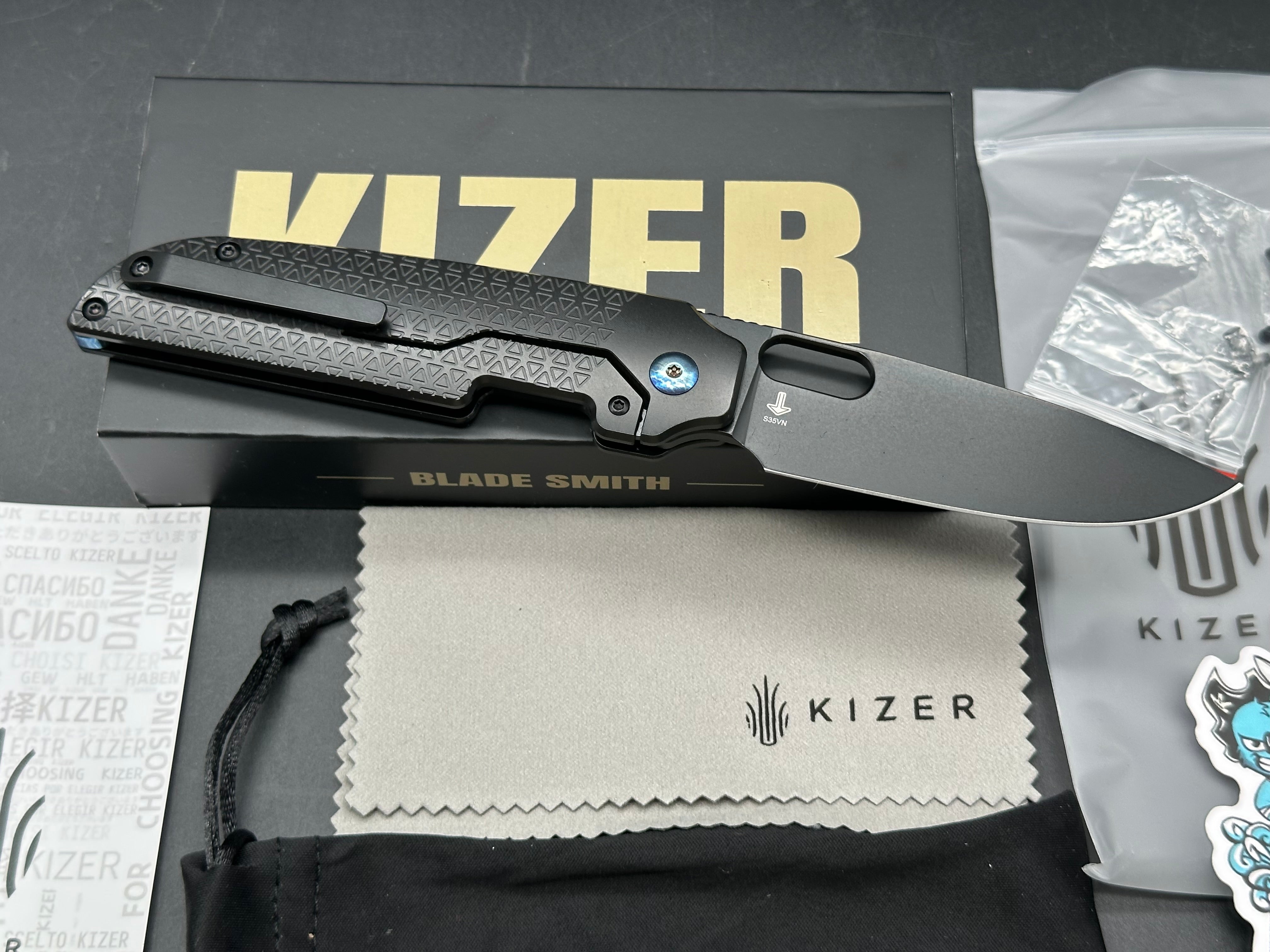 KIZER VARATAS POCKET KNIFE S35VN BLADE FRAME LOCK TITANIUM HANDLE
