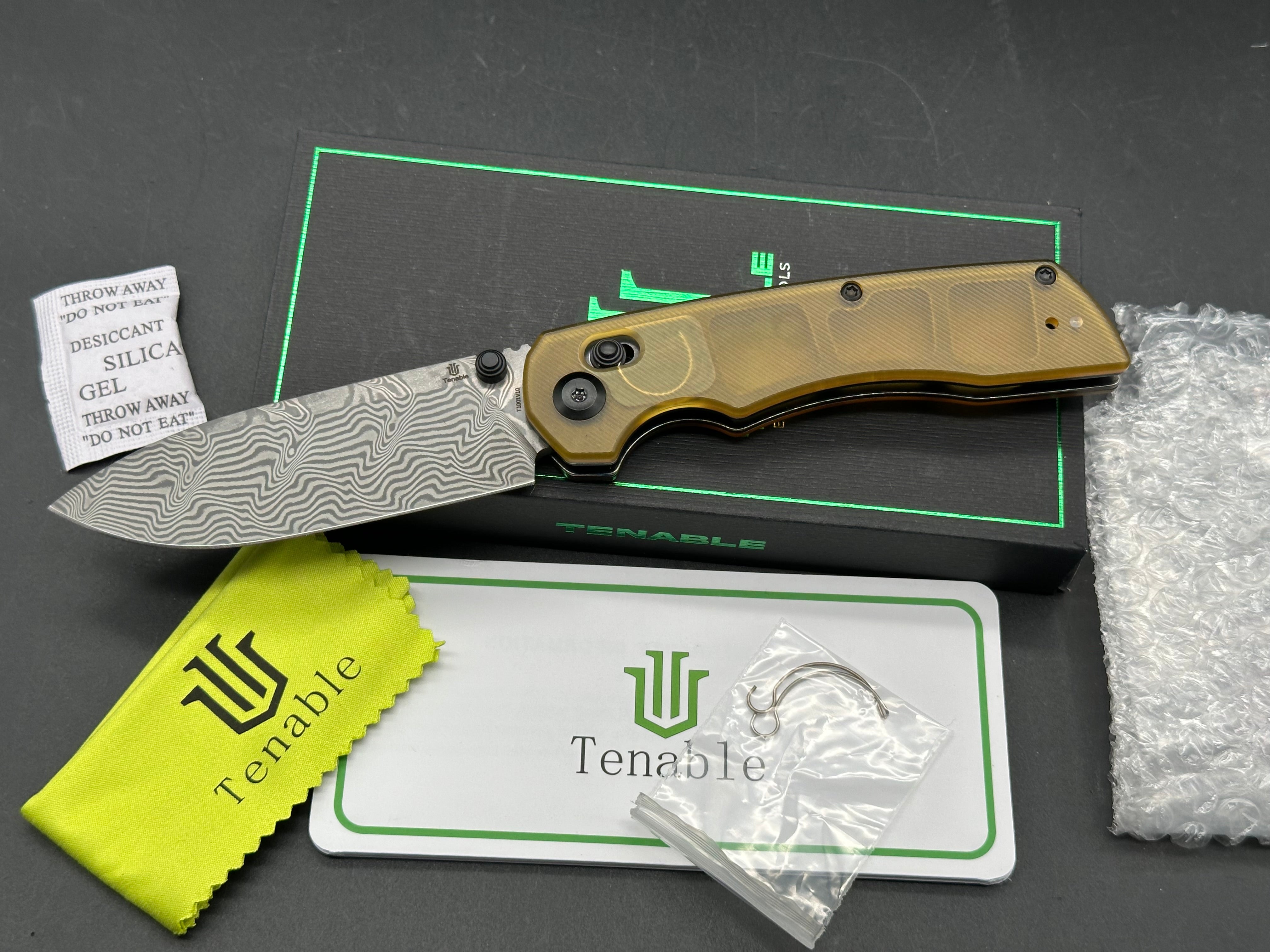 TENABLE KRYO FOLDING KNIFE AMBER PEI/ULTEM HANDLE DAMASCUS DROP POINT PLAIN EDGE