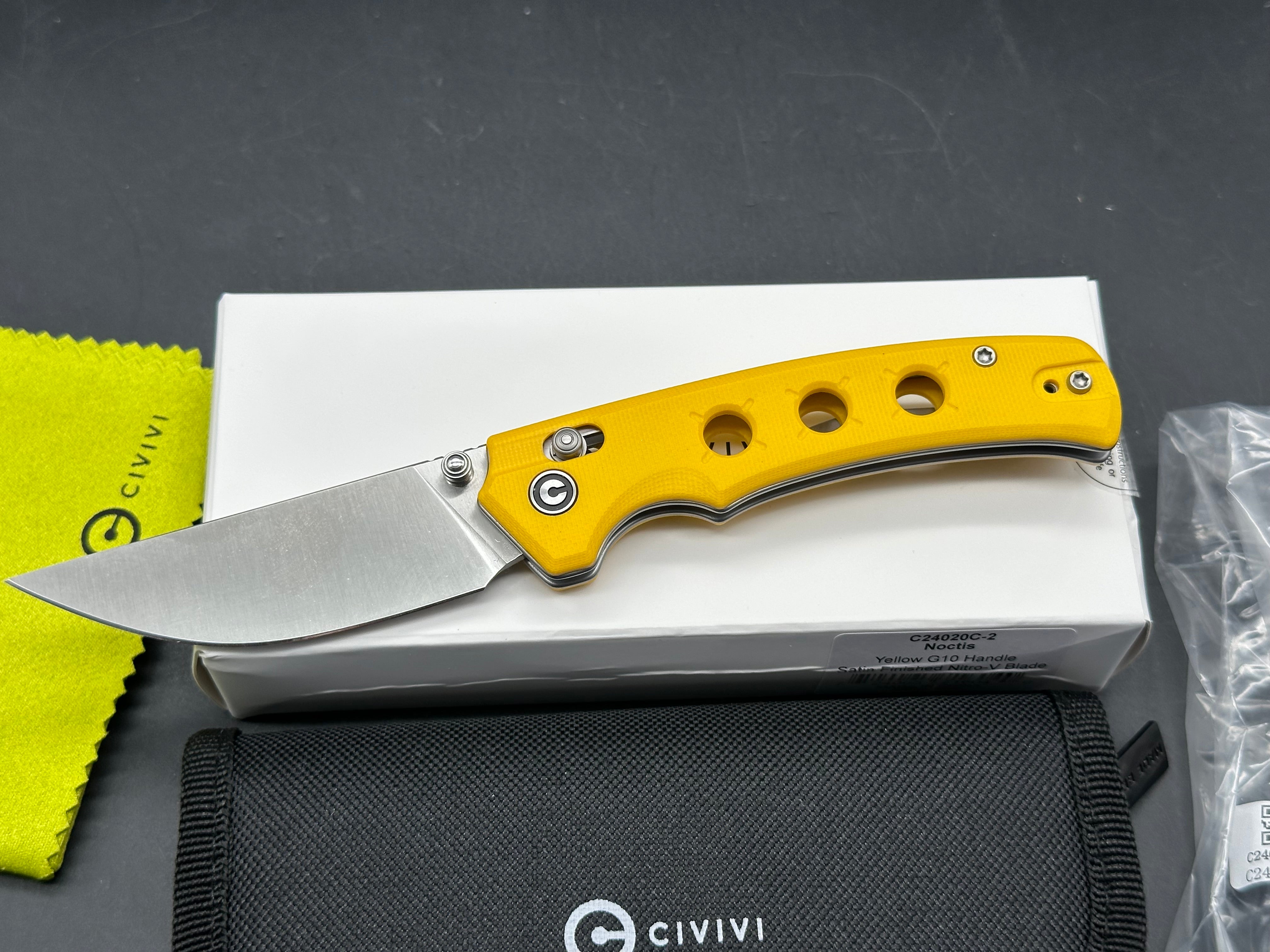 CIVIVI NOCTIS FOLDING KNIFE YELLOW G10 HANDLE NITRO-V PLAIN EDGE SATIN FINISH