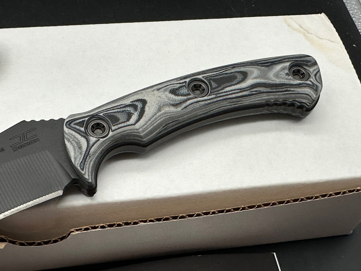 RMJ Tactical Peregrine DLT Exclusive with Urban Camo handles. Black Nitro-V blade