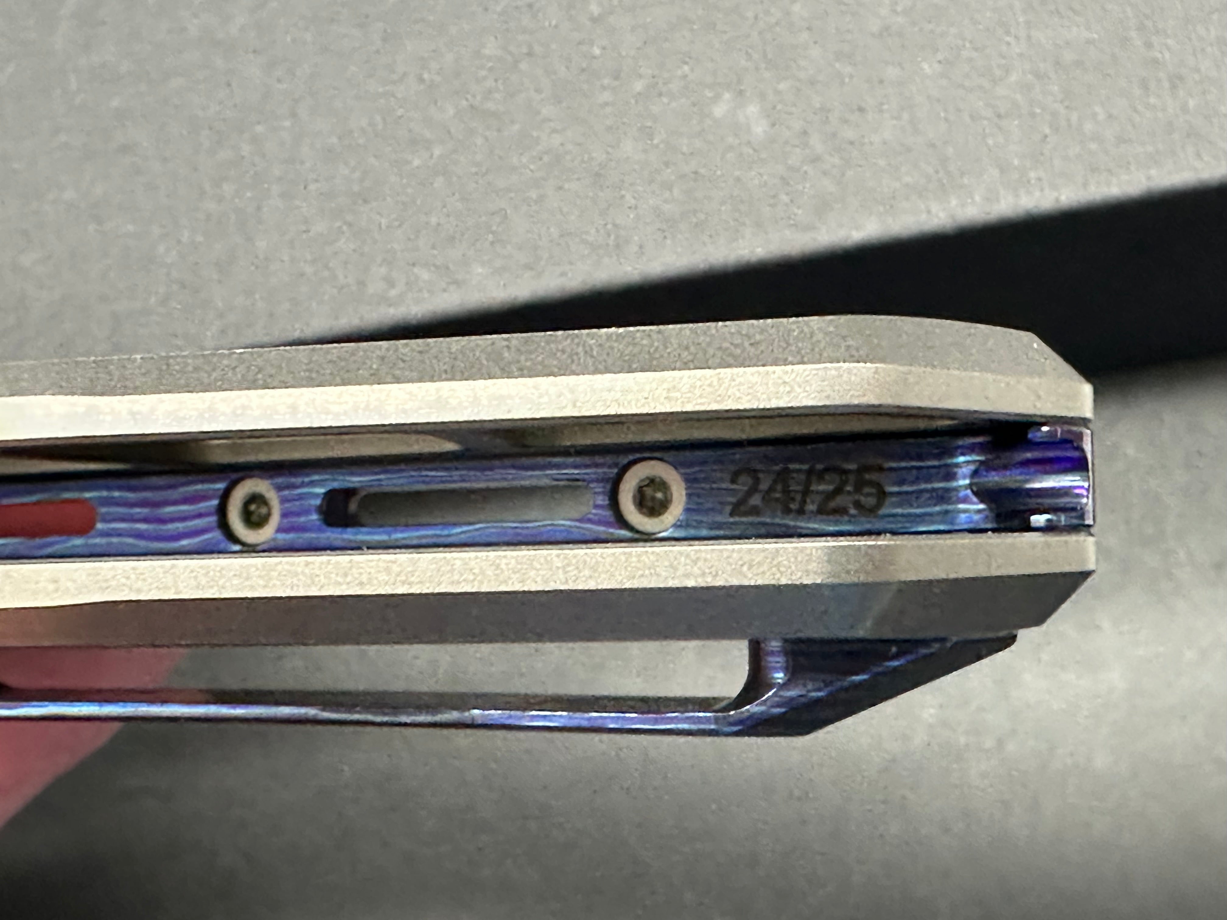 REATE KNIVES MANTIS FOLDING KNIFE SMOOTH BLASTED TITANIUM HANDLE HAND RUBBED ZIRCUTI HARDWARE ELMAX BLADE