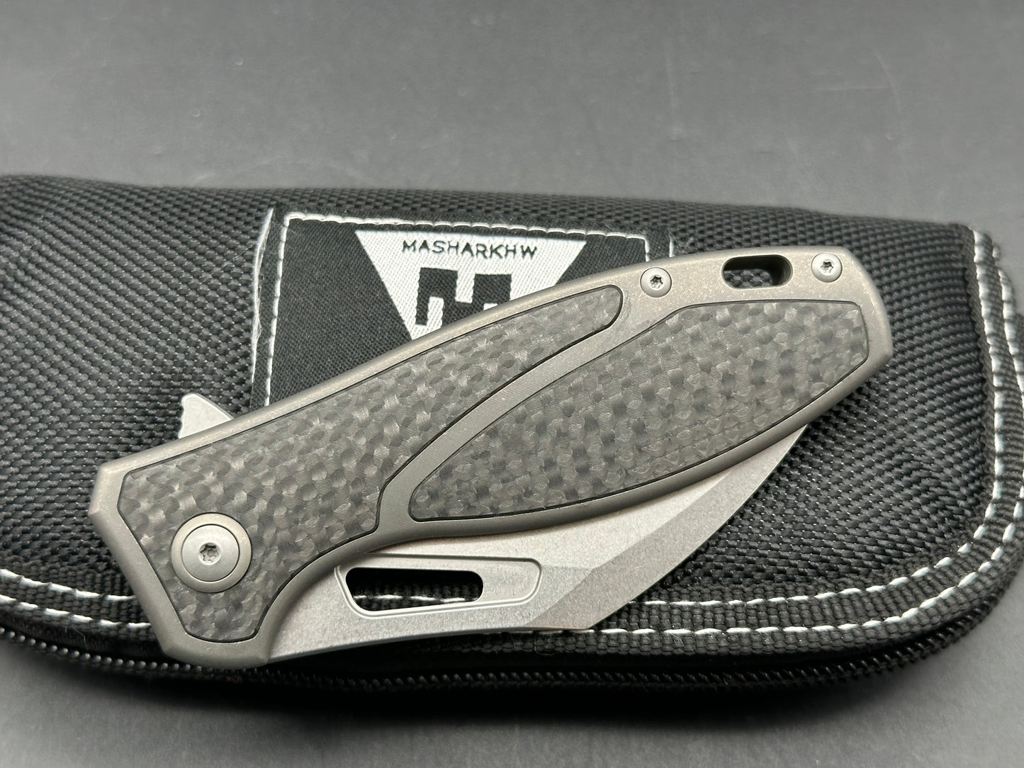 Infinite Knives Pufferfish/Grey Ti Handle Carbon Fiber Inlays w/M390 blade