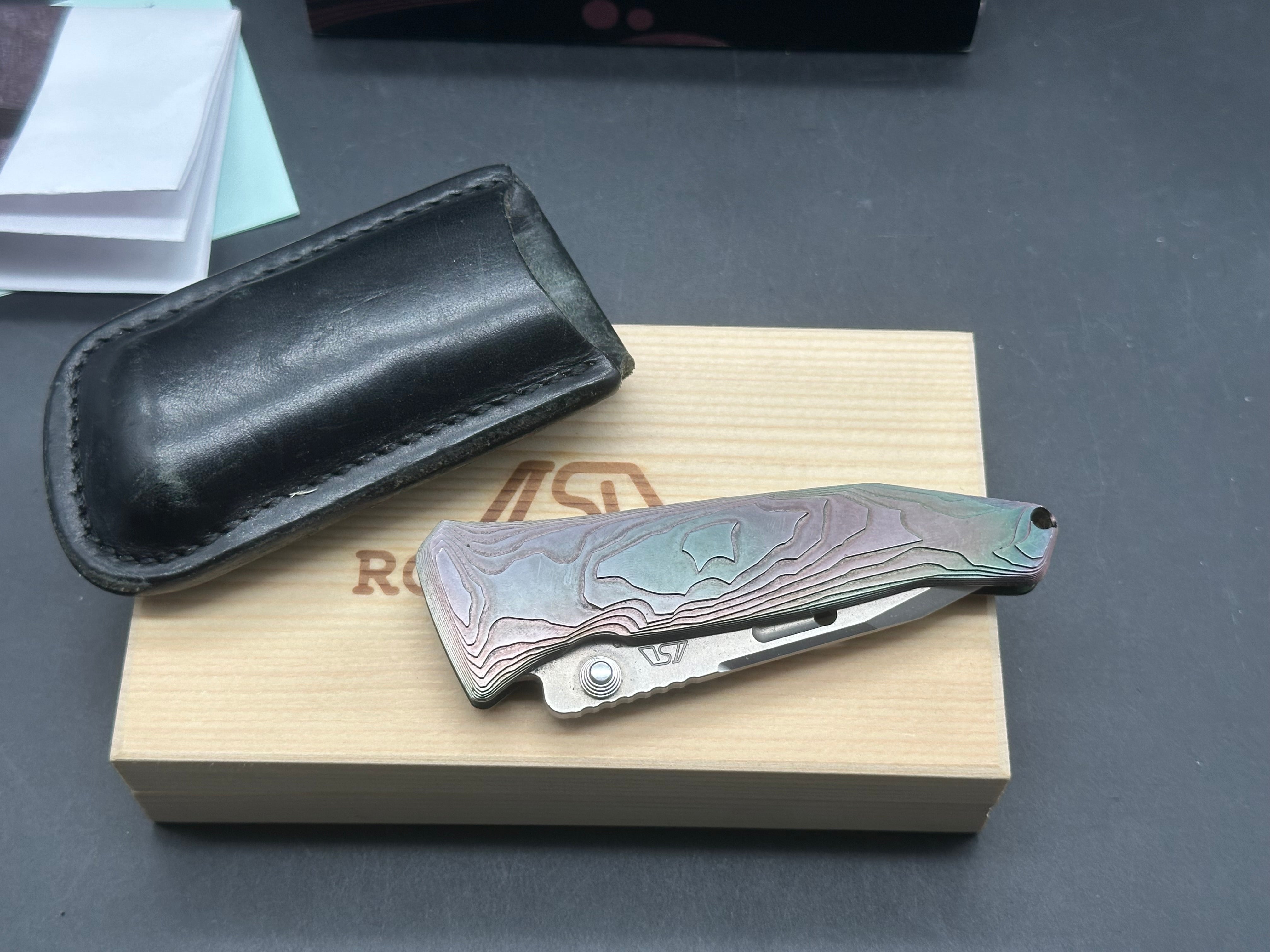 Rockstead SAI-T L074 DP clad (ZDP189/VG10) blade folder