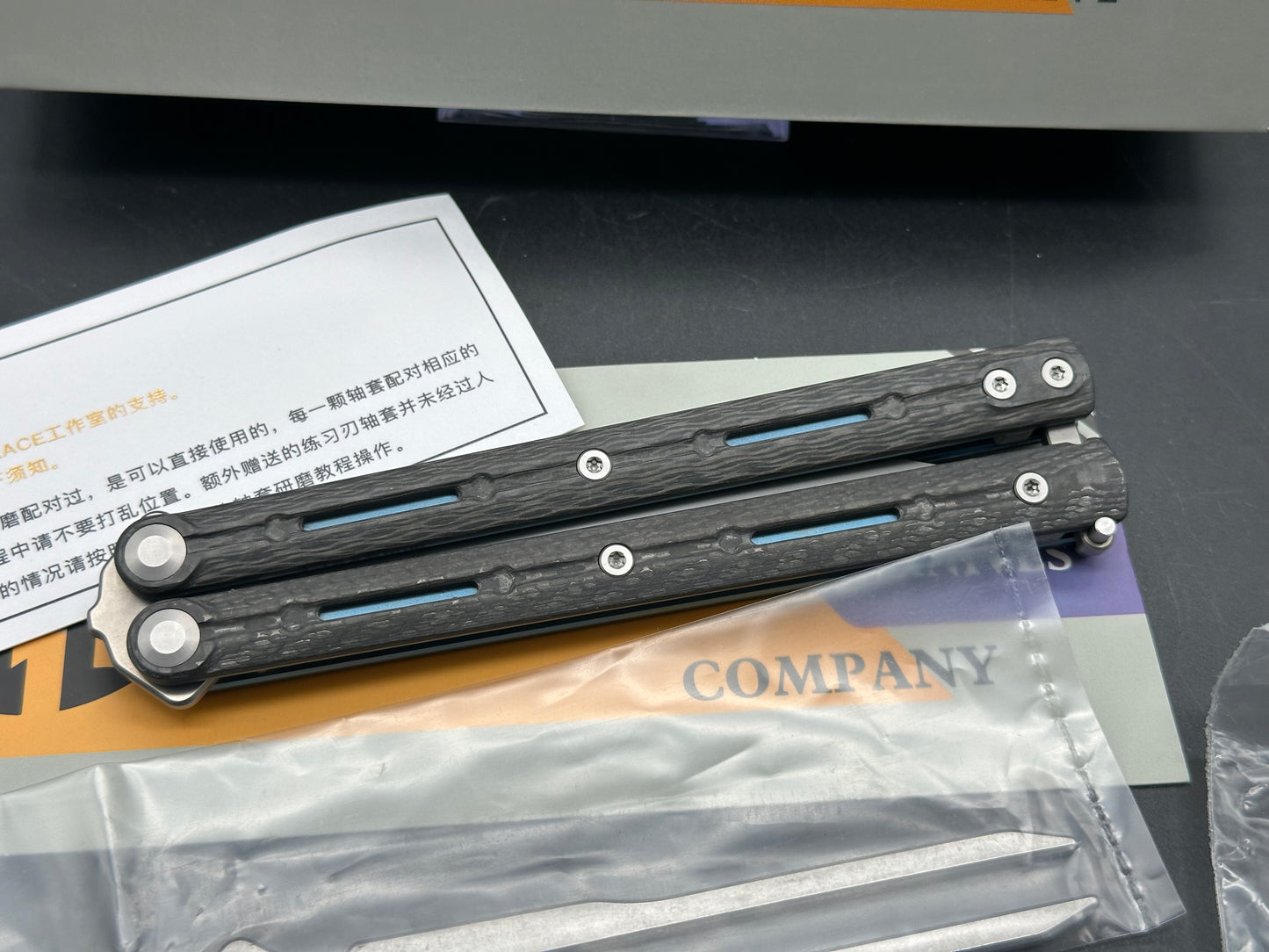 Maxace/ Midnight Cat  Serpent Striker V3 Balisong/Blue Ti Liners  Carbon Fiber Overlays Bohler M390