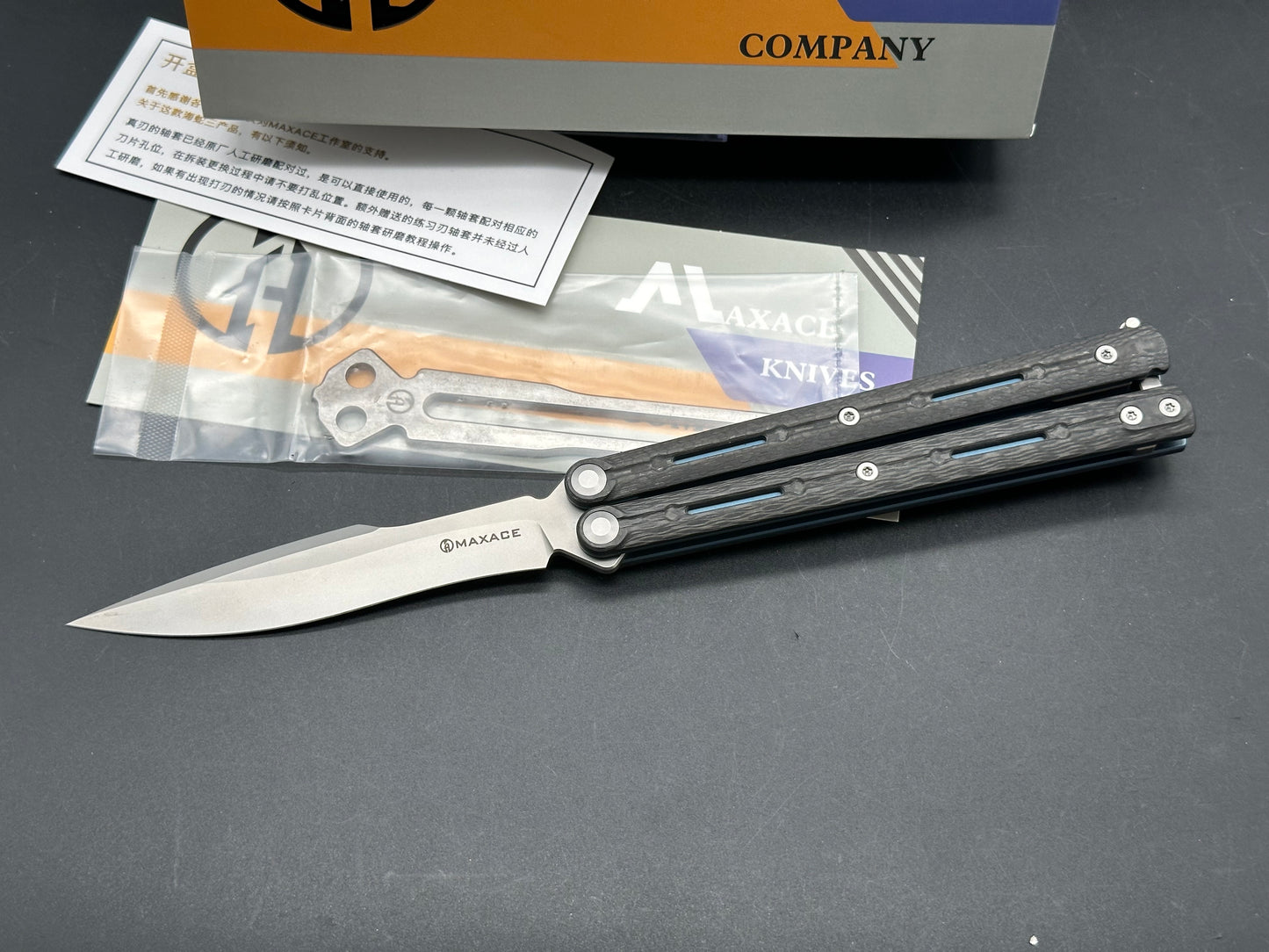 Maxace/ Midnight Cat  Serpent Striker V3 Balisong/Blue Ti Liners  Carbon Fiber Overlays Bohler M390