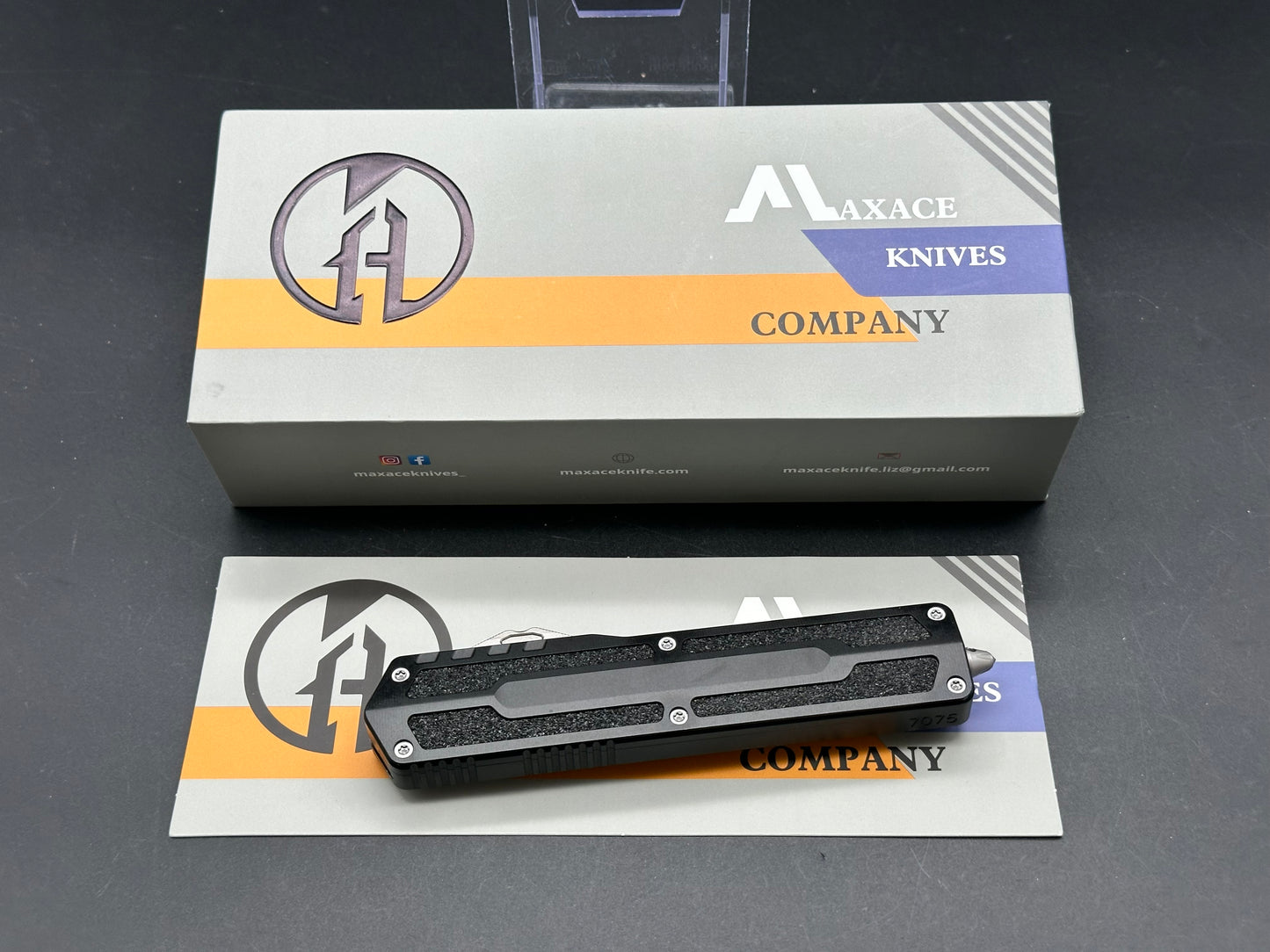 Maxace + Midnight Cat Archer OTF Black Aluminum Frame/Dagger/Satin K110