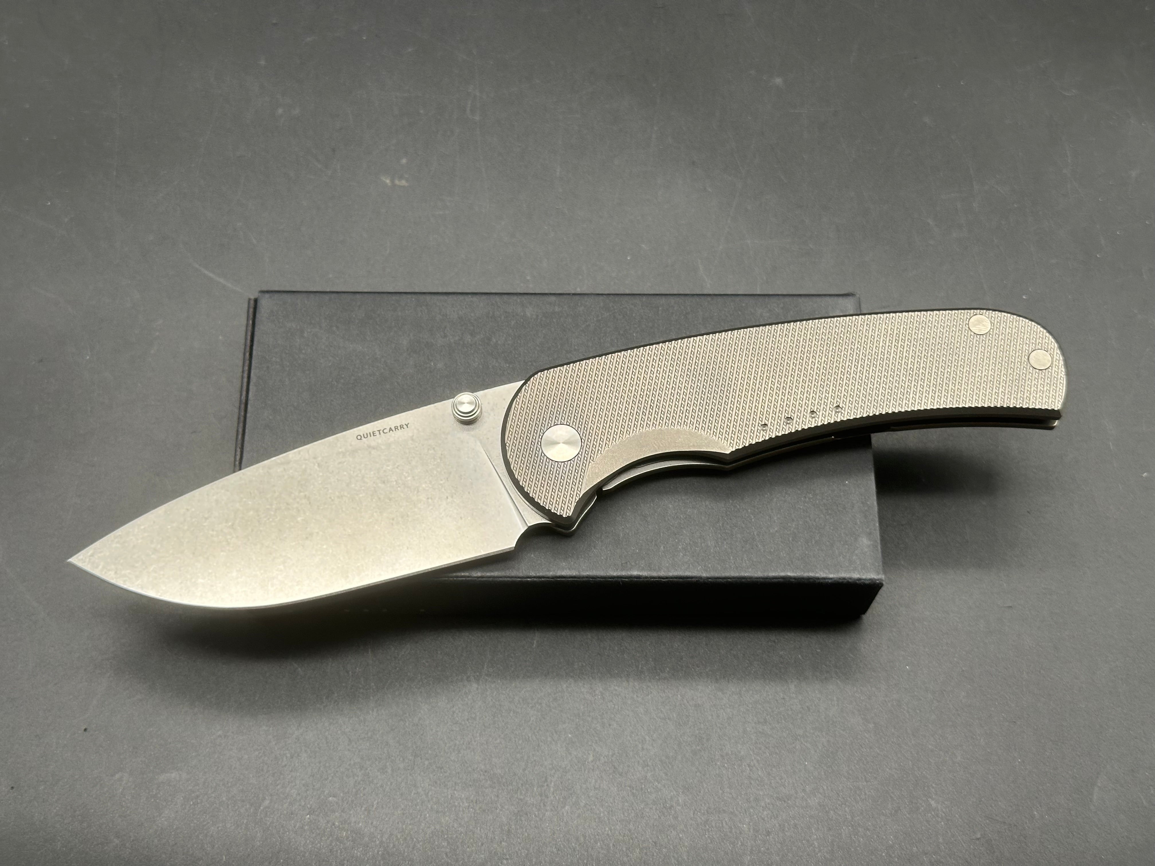 Quiet Carry The Drift L (KNAGSW), Stonewashed Vanax Blade, Stonewashed Anchor Gray Titanium Scales