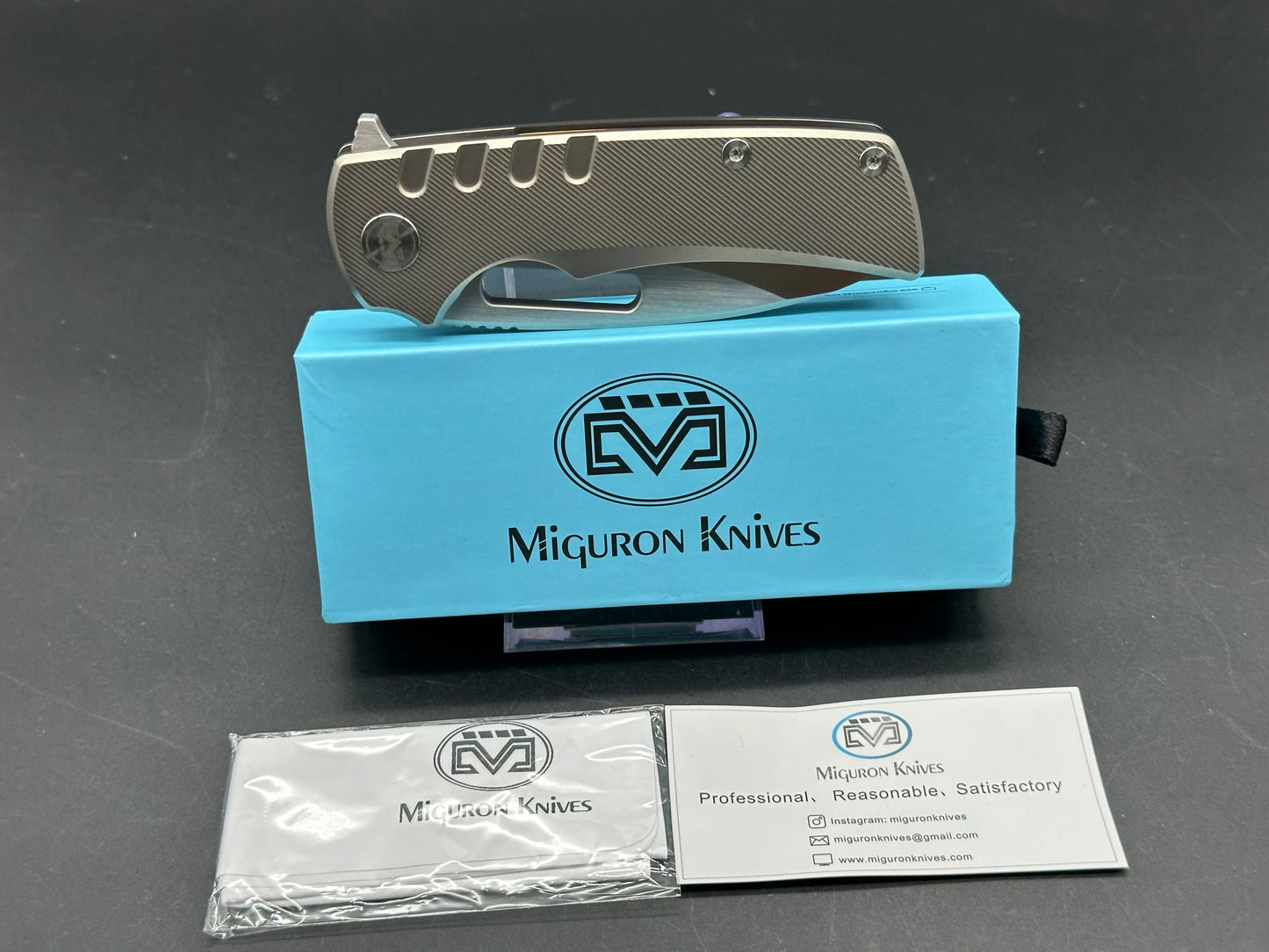 Miguron Knives Arma Grey Ti Frame & Satin Hardware M390