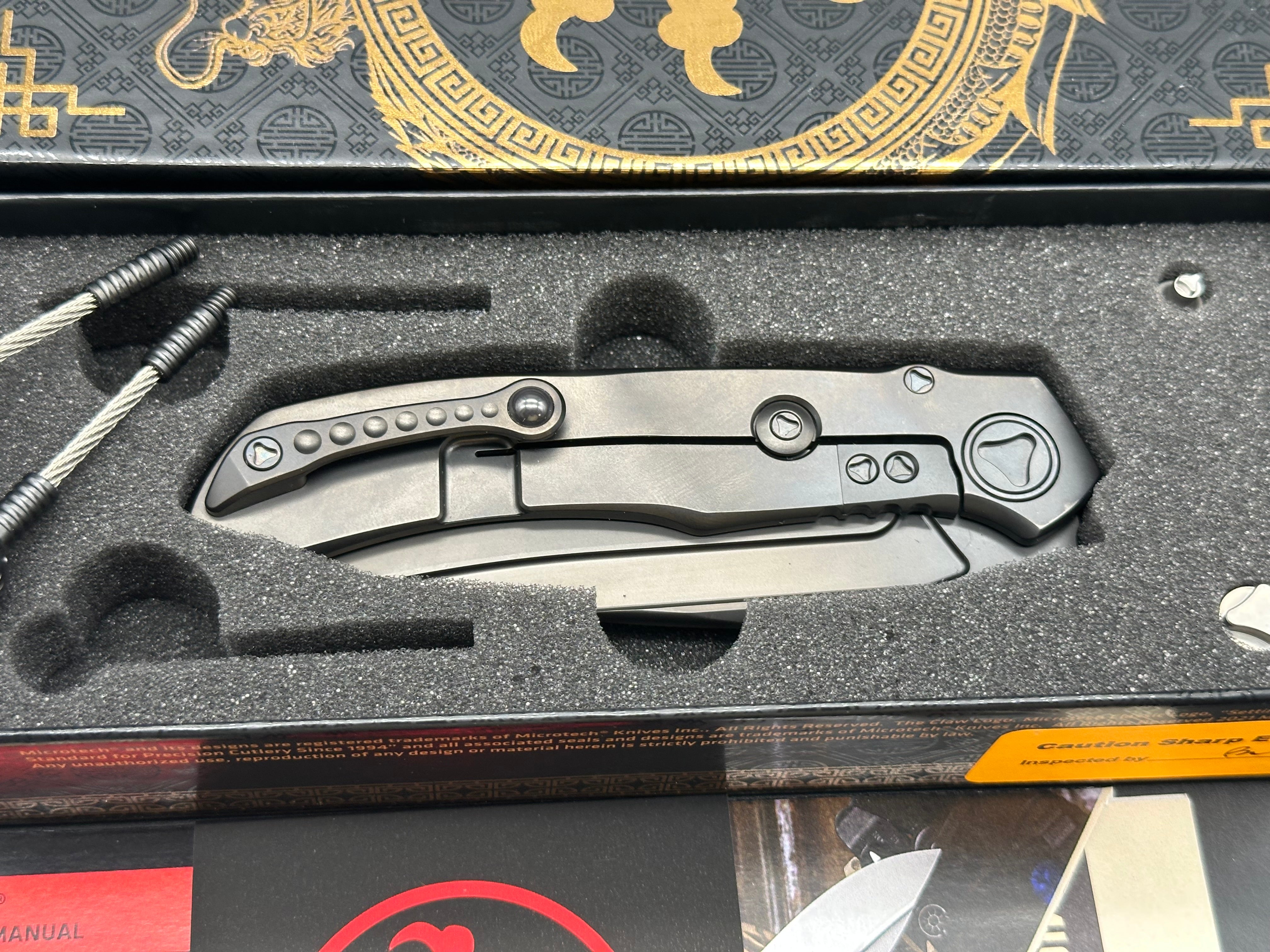 Microtech Anax S/E - DLC Titanium - Carbon Fiber Inlay - DLC Blade