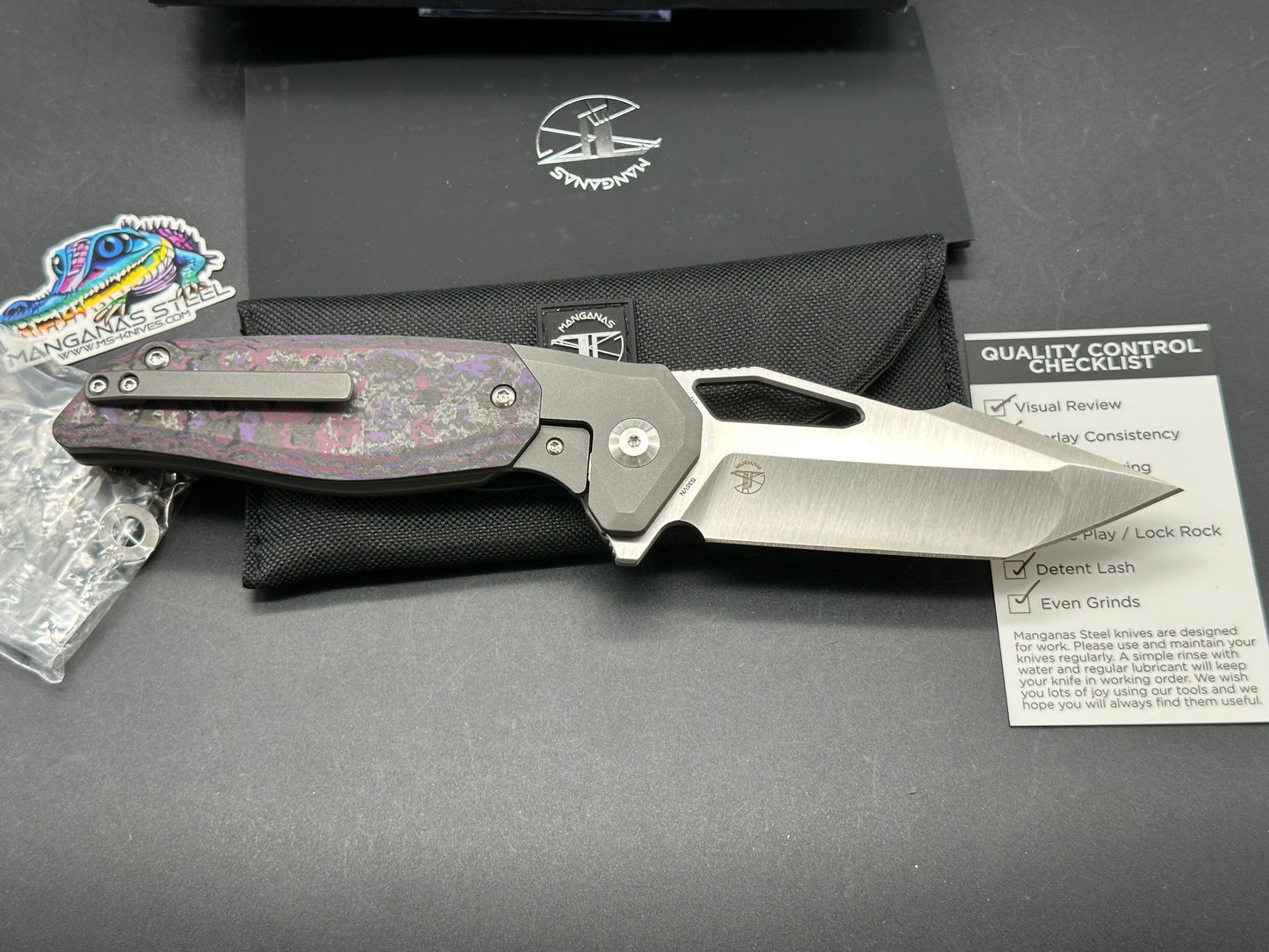 Manganas Steel Caimano/Grey Ti liners & Bolster w/Purple Fat Carbon Inlays Satin S35VN