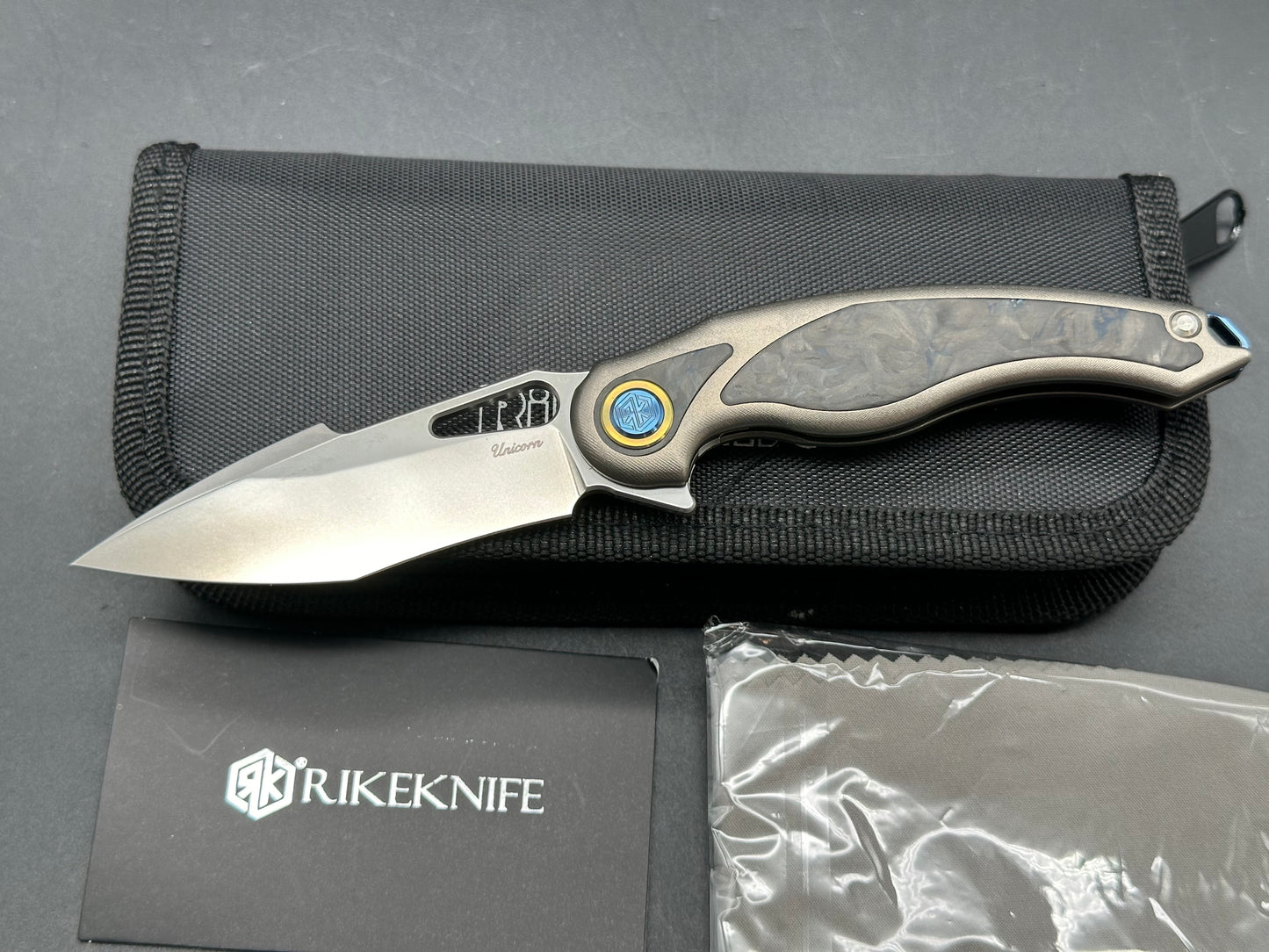 Rike Knife Unicorn/Grey Ti Frame w/ Marble CF Inlay Satin M390