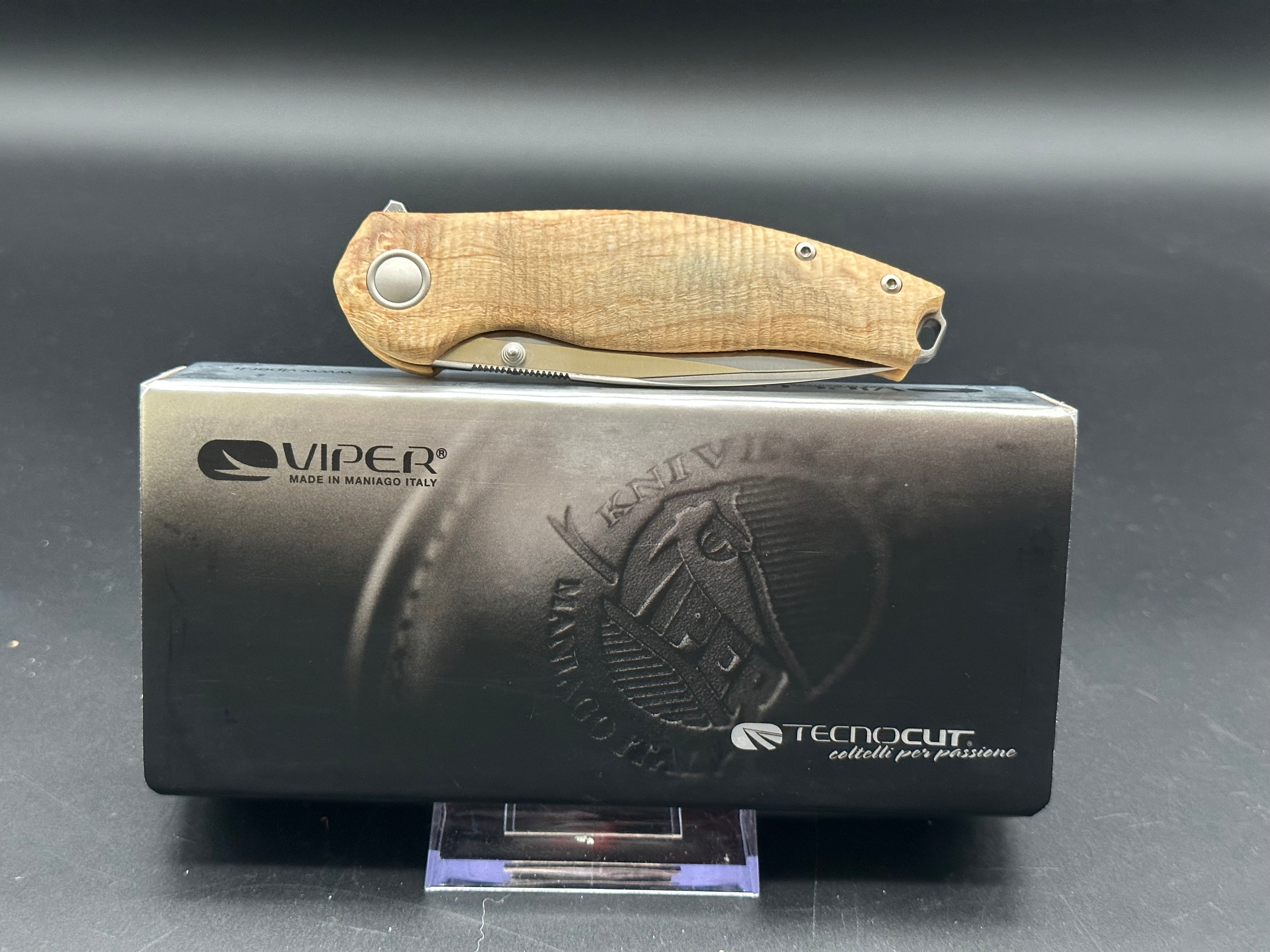 Viper Vale Magnacut Liner Lock Flamed Poplar Wood - LNIB