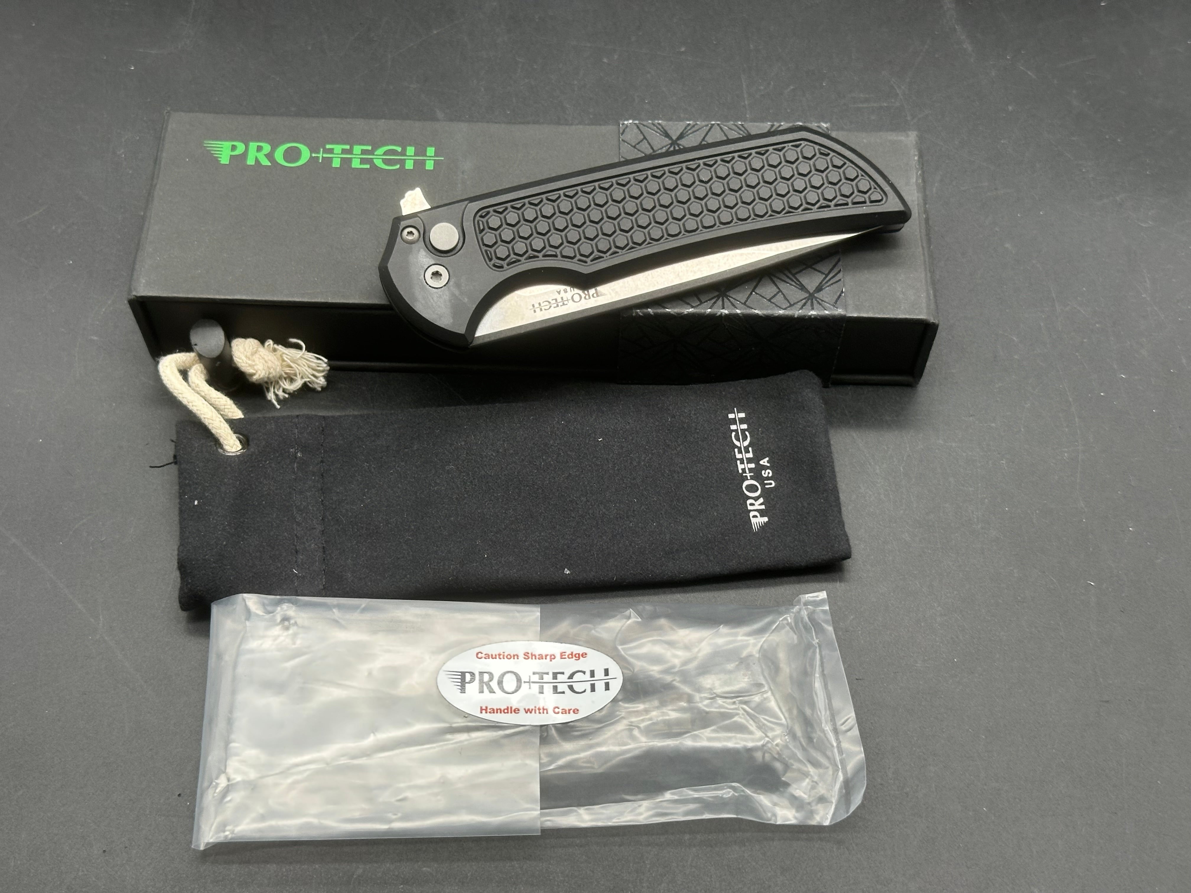 ProTech Mordax (MX105), Stonewashed MagnaCut Blade, Black Aluminum Honeycomb Textured Handles
