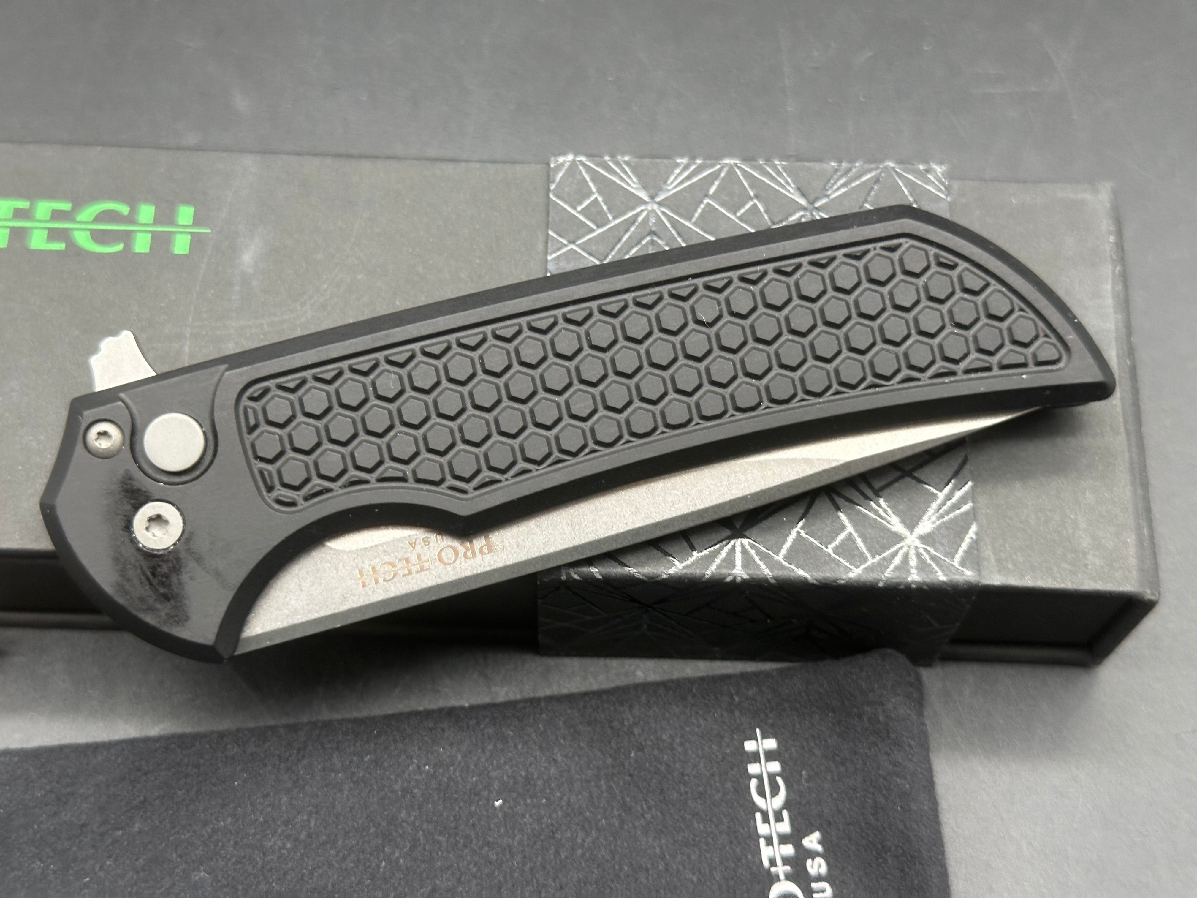 ProTech Mordax (MX105), Stonewashed MagnaCut Blade, Black Aluminum Honeycomb Textured Handles