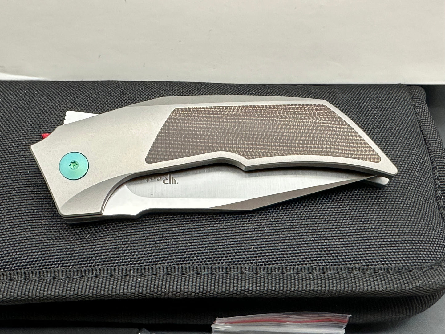 Reate Bharucha T3000 Frame Lock Green Micarta/Ti Green Screws